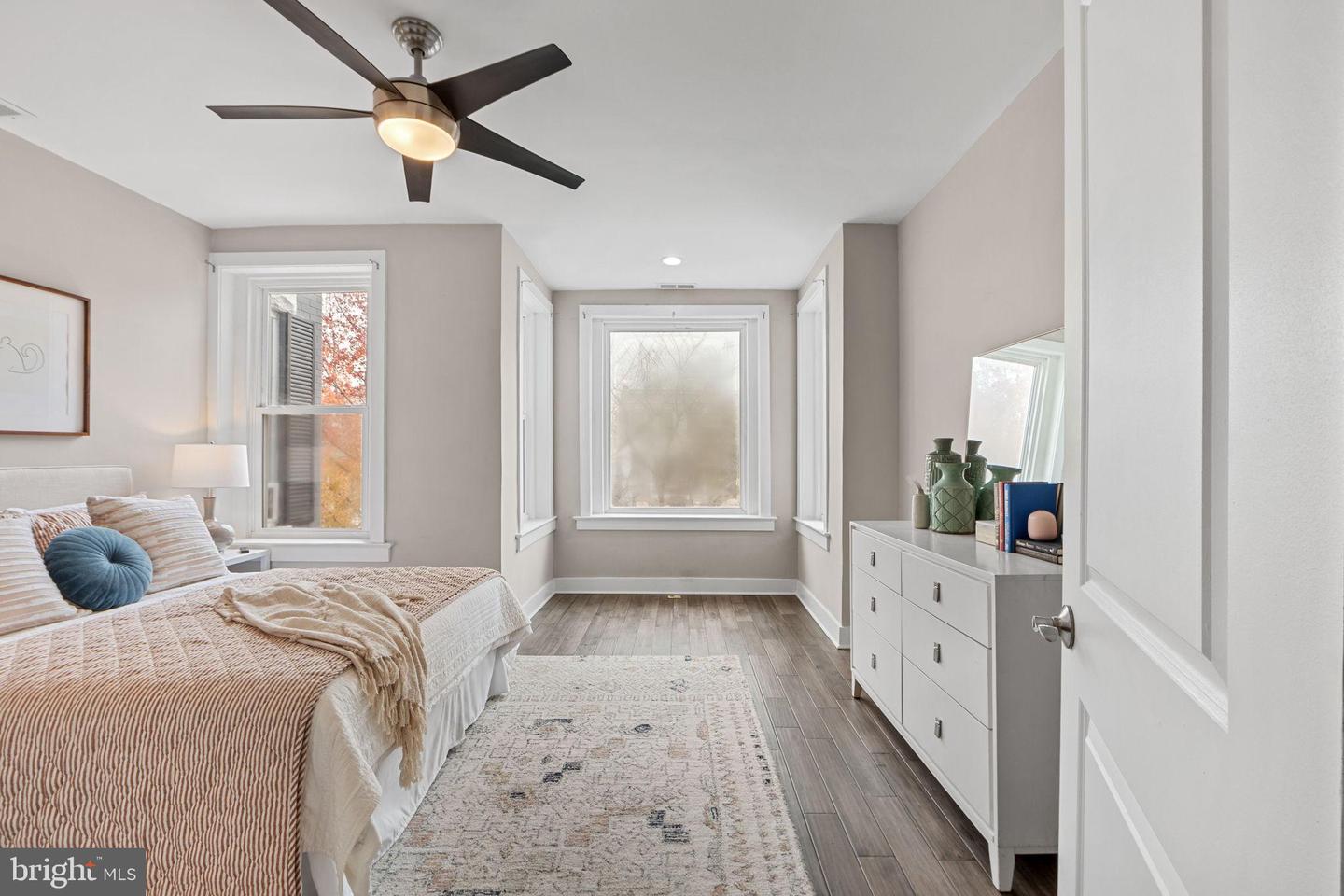 113 R ST NE, WASHINGTON, District Of Columbia 20002, 4 Bedrooms Bedrooms, 8 Rooms Rooms,3 BathroomsBathrooms,Residential,For sale,113 R ST NE,DCDC2232562 MLS # DCDC2232562