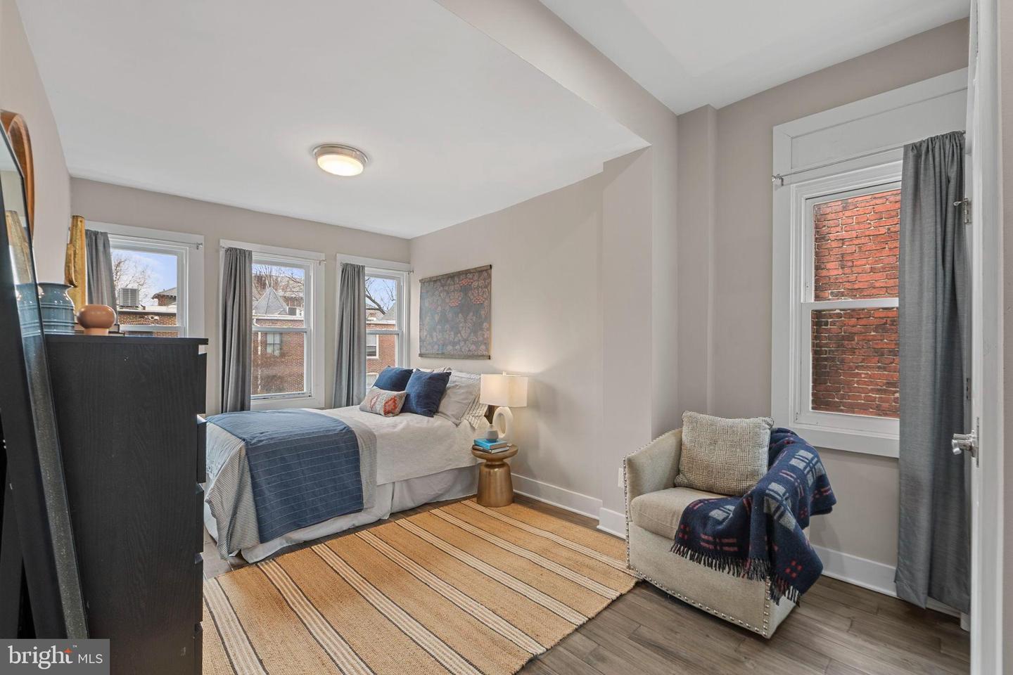 113 R ST NE, WASHINGTON, District Of Columbia 20002, 4 Bedrooms Bedrooms, 8 Rooms Rooms,3 BathroomsBathrooms,Residential,For sale,113 R ST NE,DCDC2232562 MLS # DCDC2232562