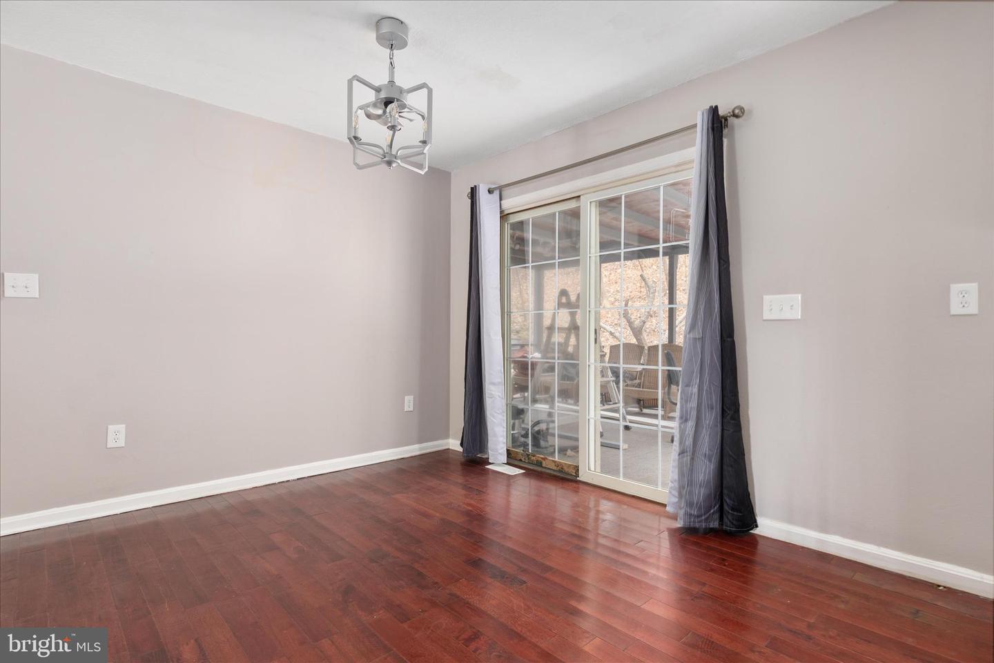 503 POMEROY, FRONT ROYAL, Virginia 22630, 3 Bedrooms Bedrooms, ,2 BathroomsBathrooms,Residential,For sale,503 POMEROY,VAWR2012990 MLS # VAWR2012990