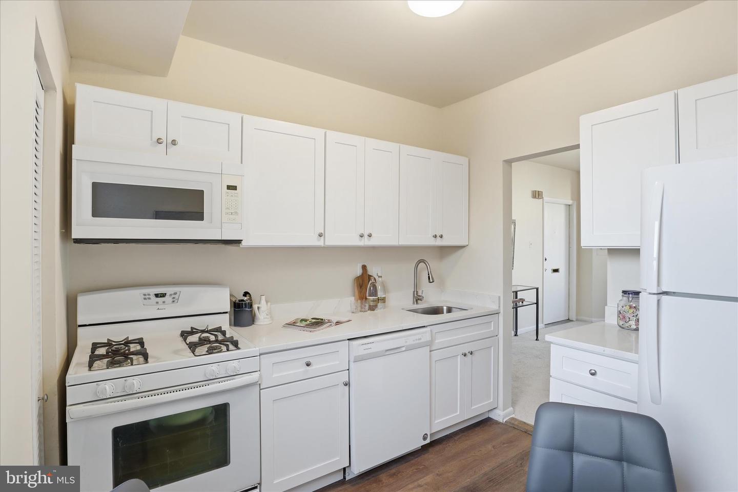 122 BATES ST NW, WASHINGTON, District Of Columbia 20001, 4 Bedrooms Bedrooms, 6 Rooms Rooms,2 BathroomsBathrooms,Residential,For sale,122 BATES ST NW,DCDC2235864 MLS # DCDC2235864