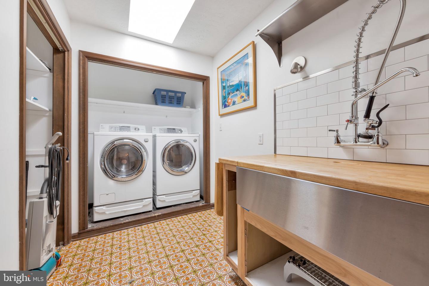 11079 NEWOOD DR, MANASSAS, Virginia 20111, 4 Bedrooms Bedrooms, ,3 BathroomsBathrooms,Residential,For sale,11079 NEWOOD DR,VAPW2109716 MLS # VAPW2109716