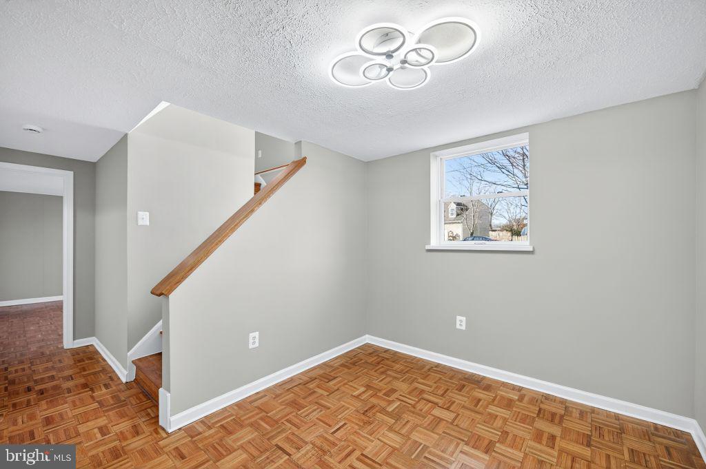 9503 DAMASCUS DR, MANASSAS, Virginia 20109, 4 Bedrooms Bedrooms, ,2 BathroomsBathrooms,Residential,For sale,9503 DAMASCUS DR,VAPW2110434 MLS # VAPW2110434