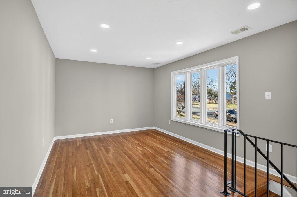 9503 DAMASCUS DR, MANASSAS, Virginia 20109, 4 Bedrooms Bedrooms, ,2 BathroomsBathrooms,Residential,For sale,9503 DAMASCUS DR,VAPW2110434 MLS # VAPW2110434