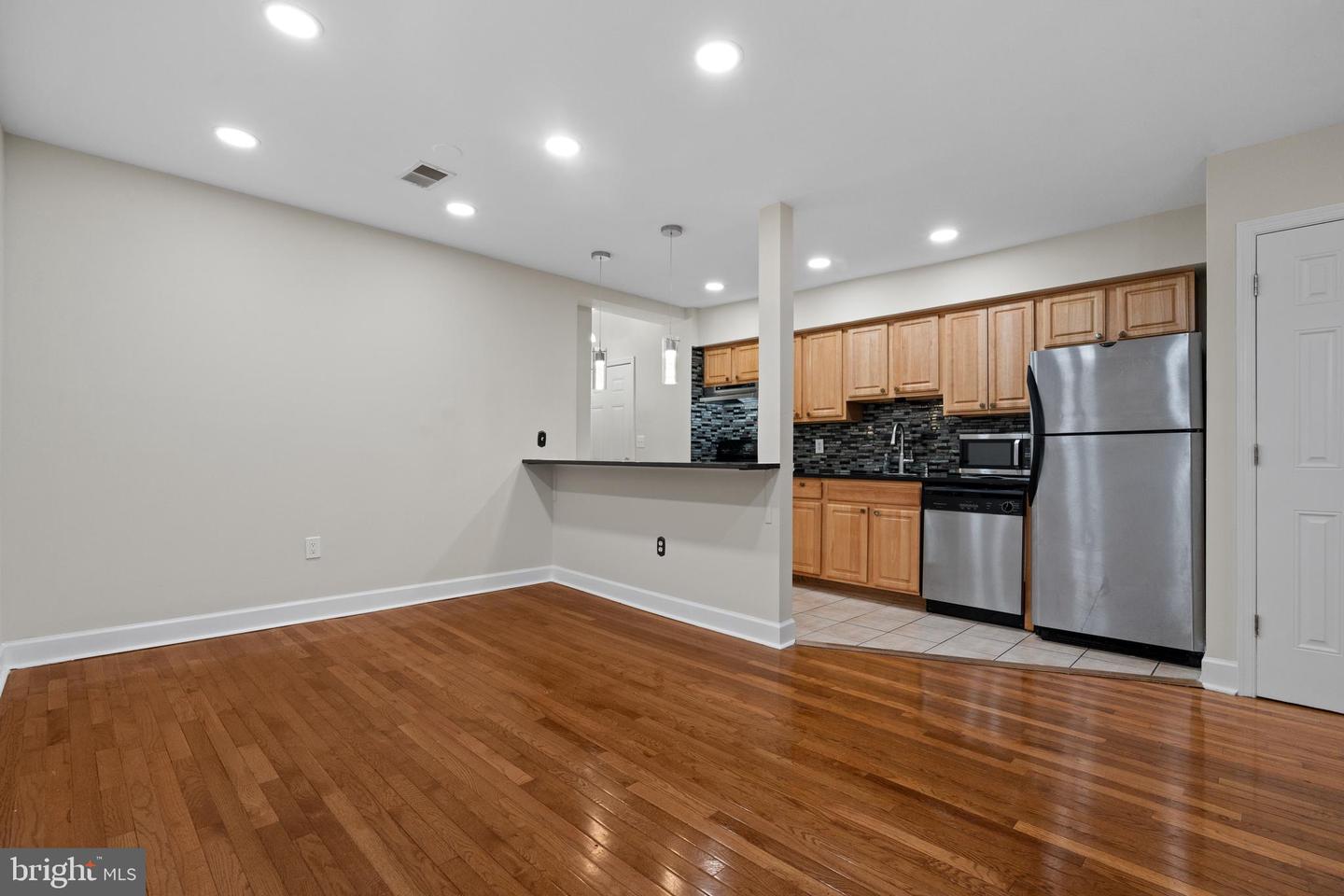 1909 ROSEDALE ST NE #3, WASHINGTON, District Of Columbia 20002, 2 Bedrooms Bedrooms, ,1 BathroomBathrooms,Residential,For sale,1909 ROSEDALE ST NE #3,DCDC2241540 MLS # DCDC2241540 1909 ROSEDALE ST NE #3, WASHINGTON, District Of Columbia 20002, 2 Bedrooms Bedrooms, ,1 BathroomBathrooms,Residential,For sale,1909 ROSEDALE ST NE #3,DCDC2241540 MLS # DCDC2241540