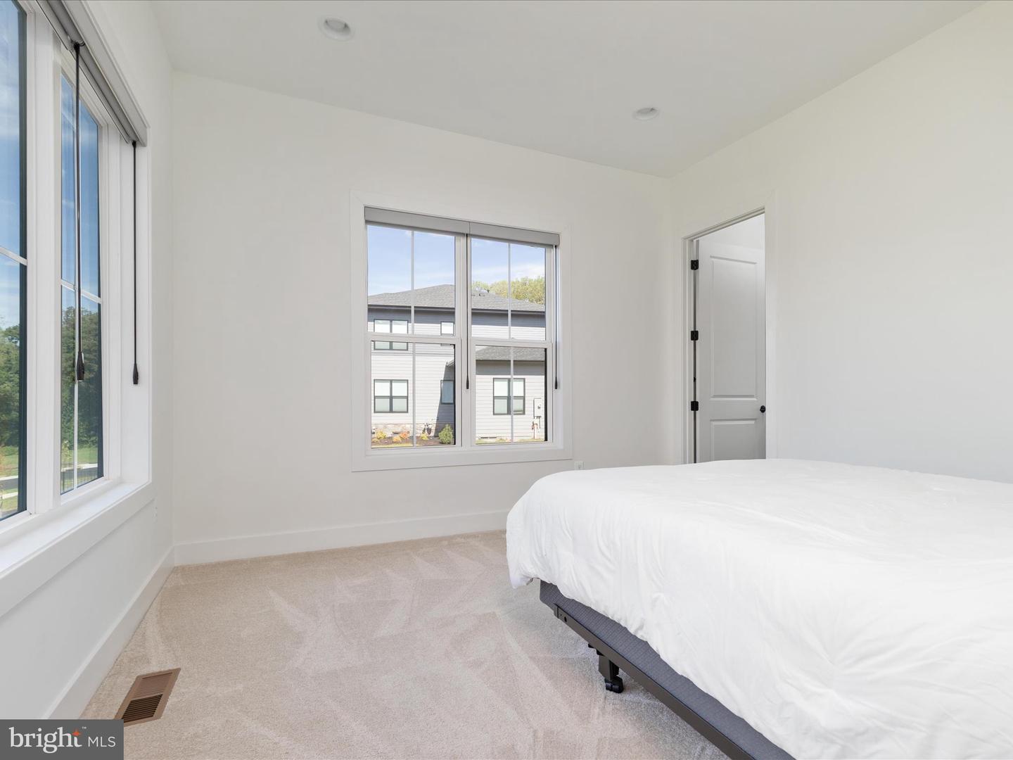 3557 ORCHID POND WAY, OAKTON, Virginia 22124, 6 Bedrooms Bedrooms, ,5 BathroomsBathrooms,Residential,For sale,3557 ORCHID POND WAY,VAFX2286426 MLS # VAFX2286426 3557 ORCHID POND WAY, OAKTON, Virginia 22124, 6 Bedrooms Bedrooms, ,5 BathroomsBathrooms,Residential,For sale,3557 ORCHID POND WAY,VAFX2286426 MLS # VAFX2286426