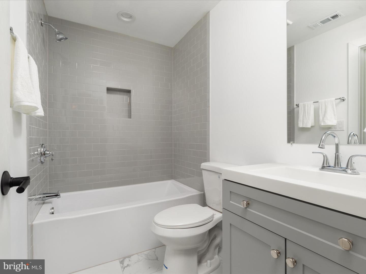 3557 ORCHID POND WAY, OAKTON, Virginia 22124, 6 Bedrooms Bedrooms, ,5 BathroomsBathrooms,Residential,For sale,3557 ORCHID POND WAY,VAFX2286426 MLS # VAFX2286426 3557 ORCHID POND WAY, OAKTON, Virginia 22124, 6 Bedrooms Bedrooms, ,5 BathroomsBathrooms,Residential,For sale,3557 ORCHID POND WAY,VAFX2286426 MLS # VAFX2286426