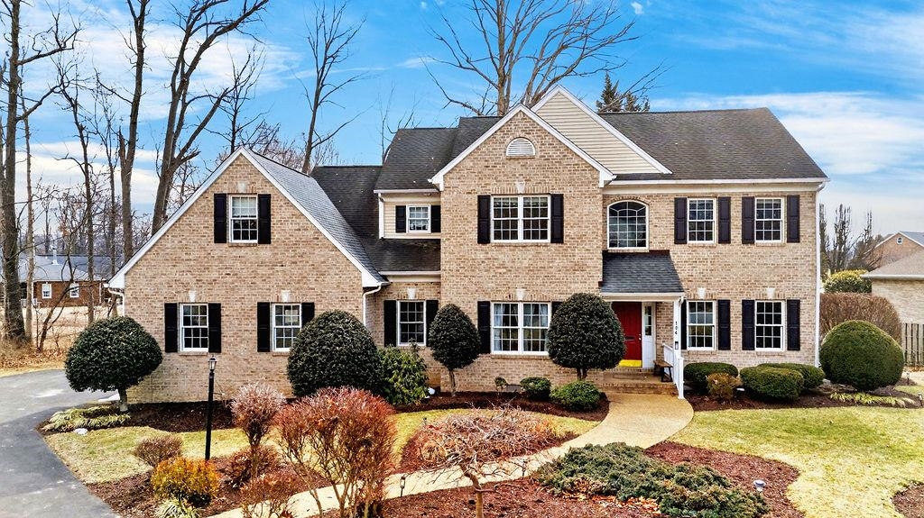 104 PELHAM WOODS CIR, WAYNESBORO, Virginia 22980, 5 Bedrooms Bedrooms, ,3 BathroomsBathrooms,Residential,104 PELHAM WOODS CIR,673644 MLS # 673644