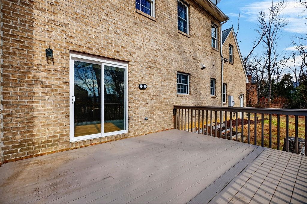 104 PELHAM WOODS CIR, WAYNESBORO, Virginia 22980, 5 Bedrooms Bedrooms, ,3 BathroomsBathrooms,Residential,104 PELHAM WOODS CIR,673644 MLS # 673644