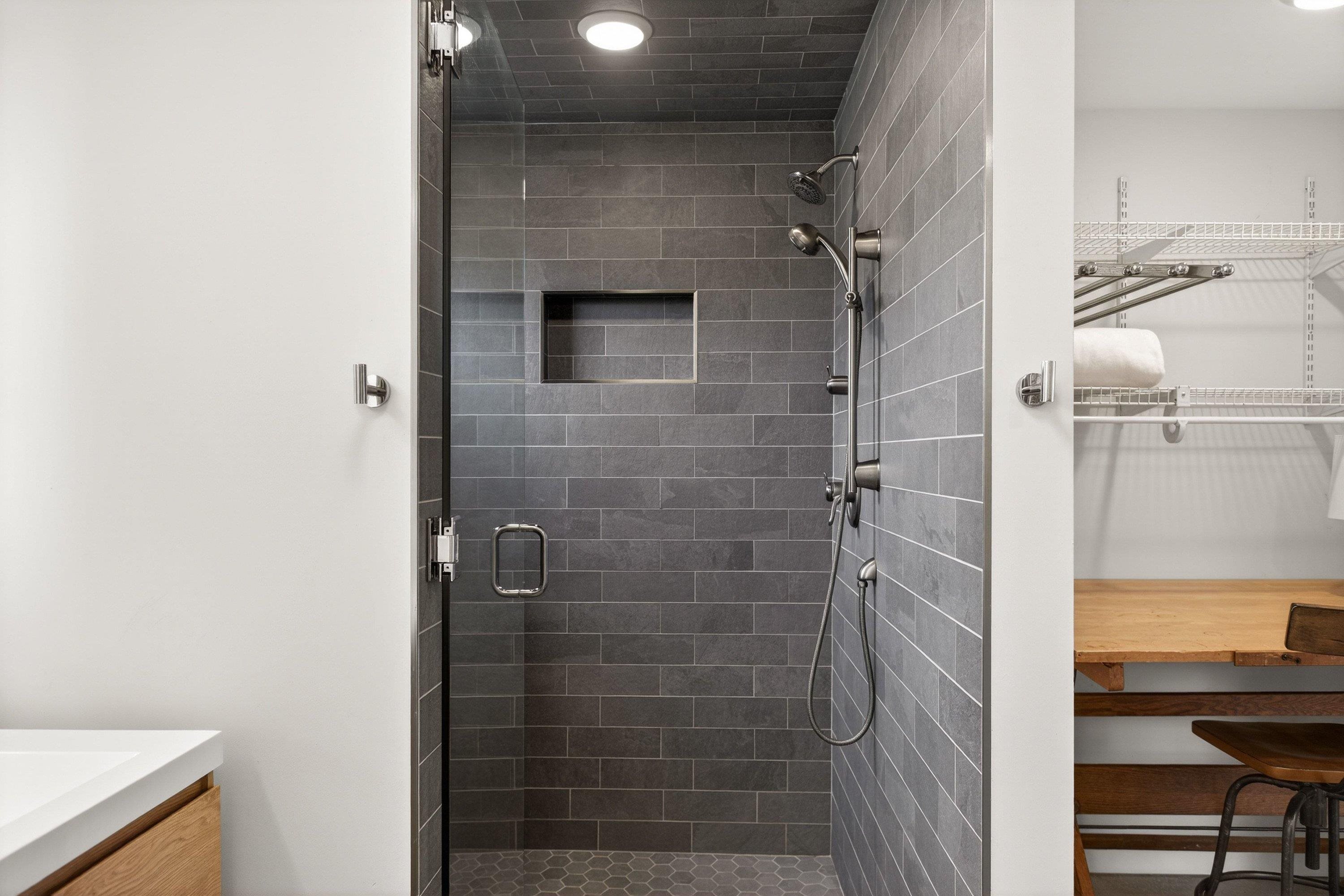 2862 OSCEOLA SPRINGS RD, ROCKINGHAM, Virginia 22801, 3 Bedrooms Bedrooms, ,2 BathroomsBathrooms,Residential,2862 OSCEOLA SPRINGS RD,673651 MLS # 673651