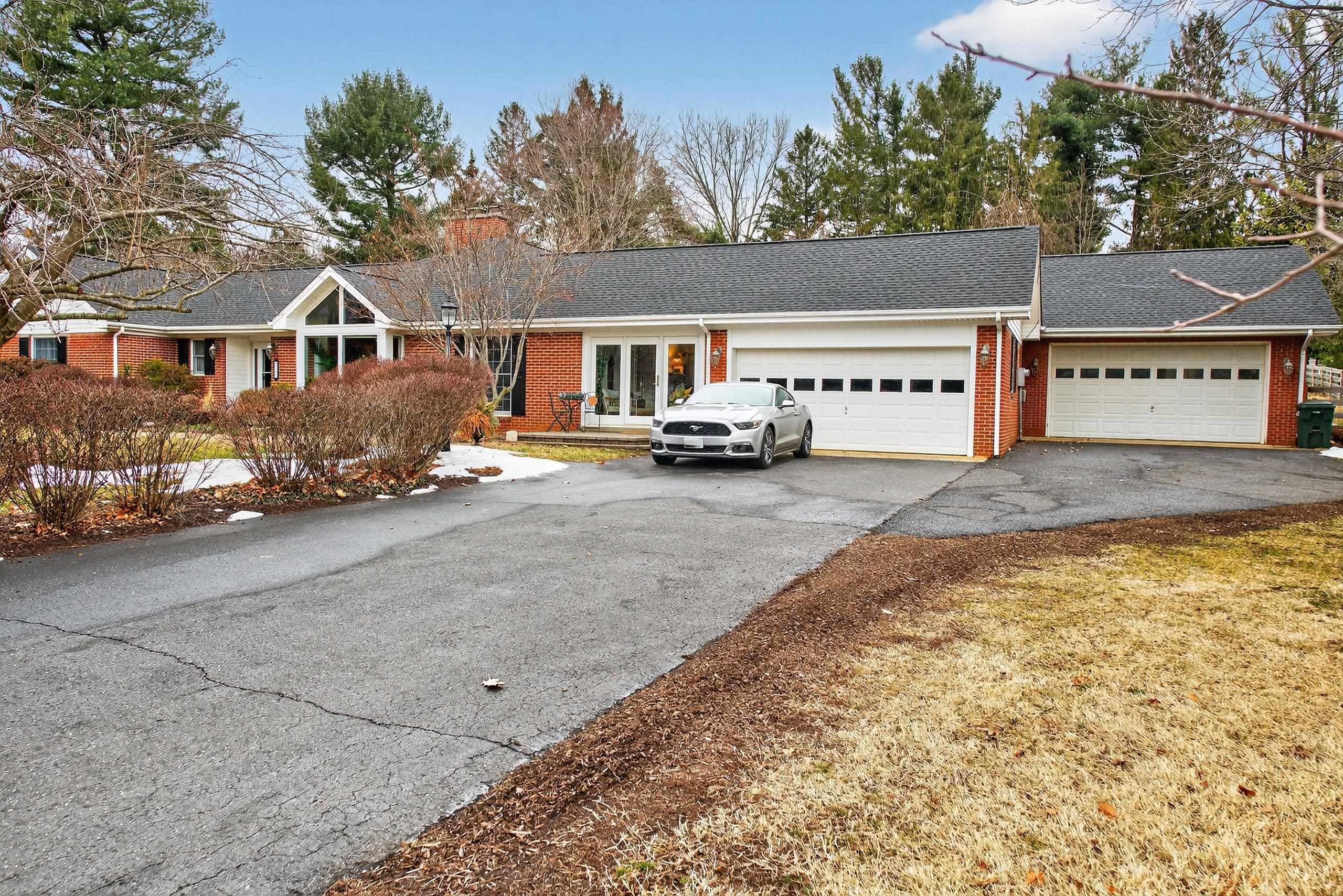 829 GREENWAY CIR, WAYNESBORO, Virginia 22980, 4 Bedrooms Bedrooms, ,3 BathroomsBathrooms,Residential,829 GREENWAY CIR,673652 MLS # 673652