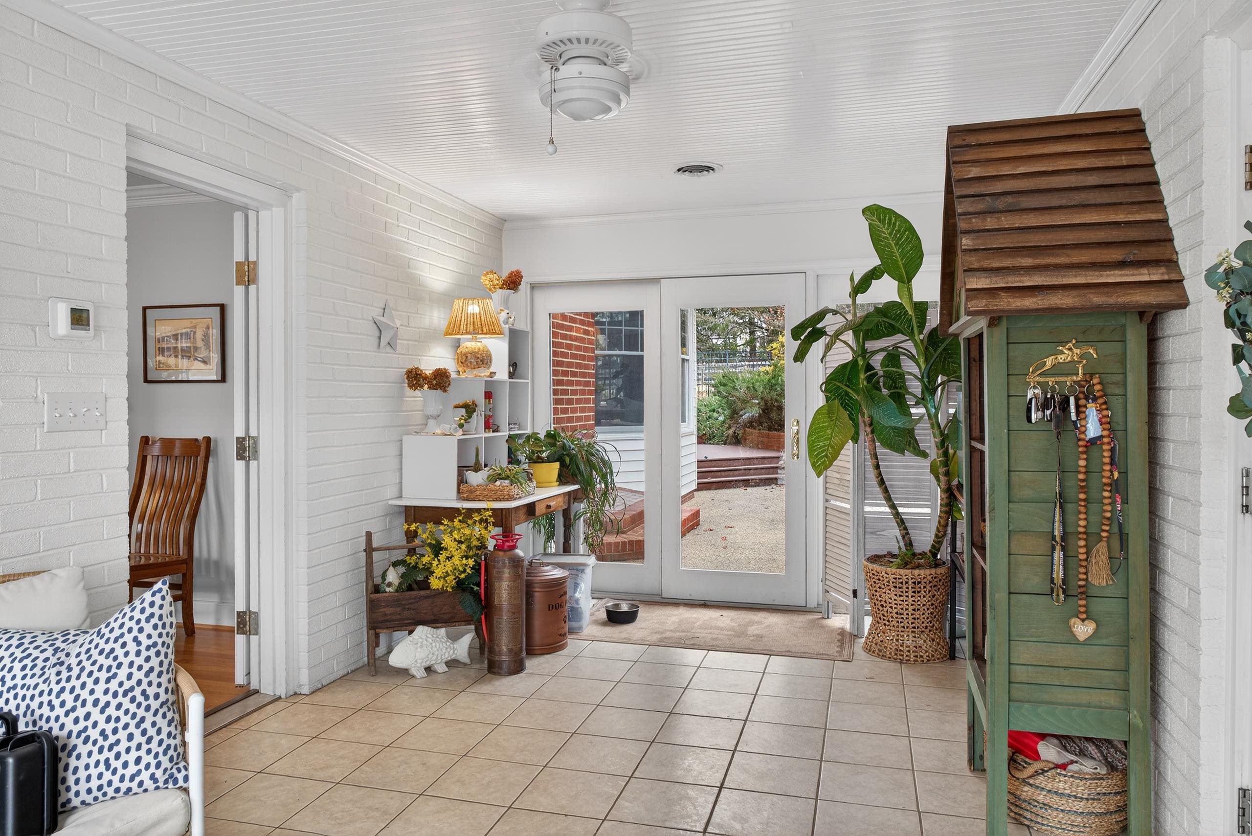 829 GREENWAY CIR, WAYNESBORO, Virginia 22980, 4 Bedrooms Bedrooms, ,3 BathroomsBathrooms,Residential,829 GREENWAY CIR,673652 MLS # 673652