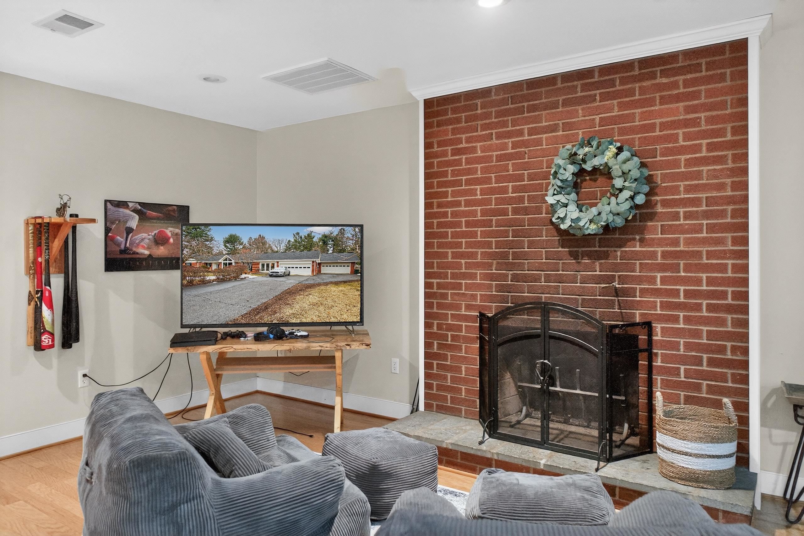 829 GREENWAY CIR, WAYNESBORO, Virginia 22980, 4 Bedrooms Bedrooms, ,3 BathroomsBathrooms,Residential,829 GREENWAY CIR,673652 MLS # 673652