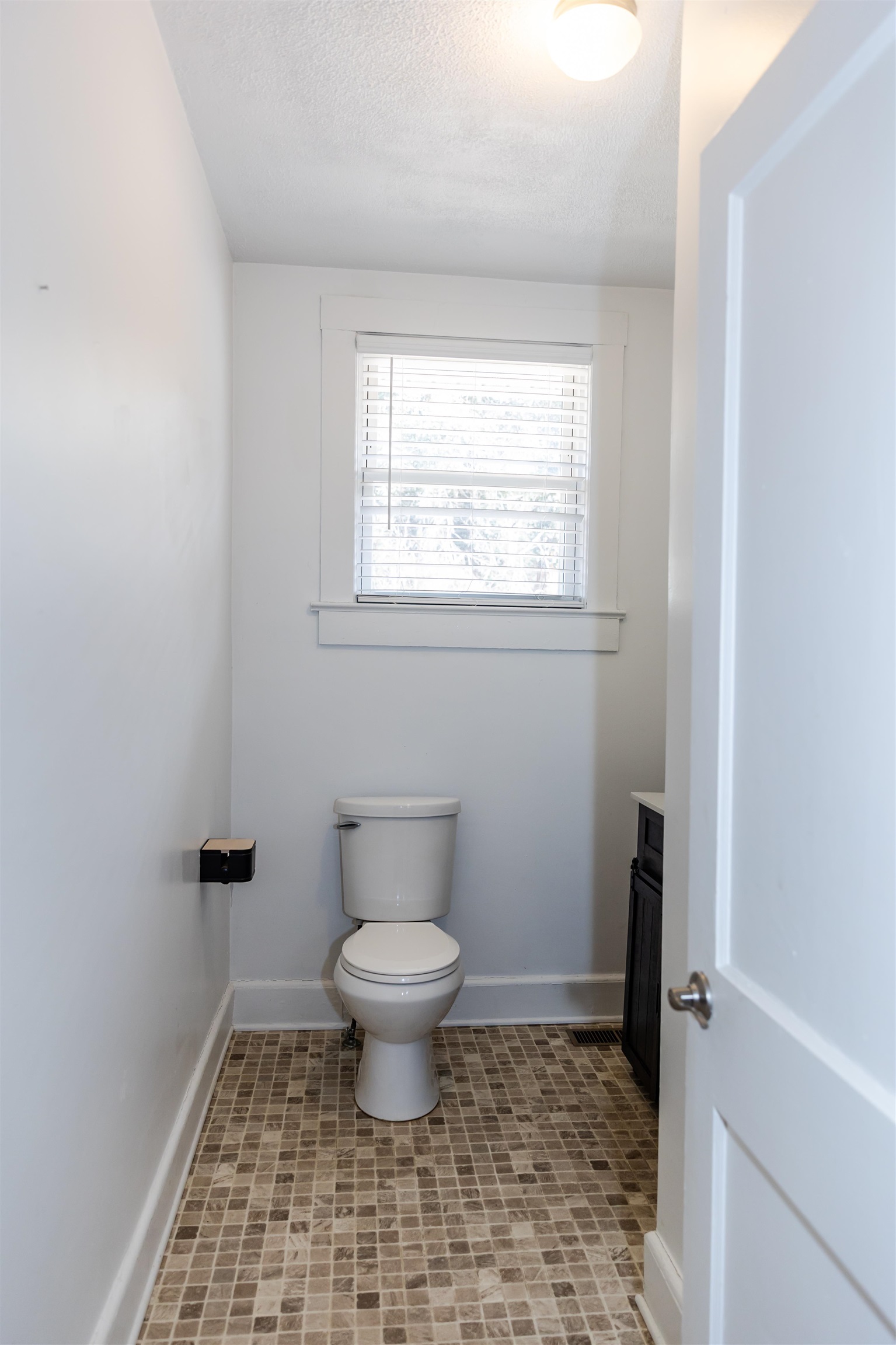 713 NW THORNHILL RD, LEXINGTON, Virginia 24450, 2 Bedrooms Bedrooms, ,1 BathroomBathrooms,Residential,713 NW THORNHILL RD,673655 MLS # 673655 713 NW THORNHILL RD, LEXINGTON, Virginia 24450, 2 Bedrooms Bedrooms, ,1 BathroomBathrooms,Residential,713 NW THORNHILL RD,673655 MLS # 673655