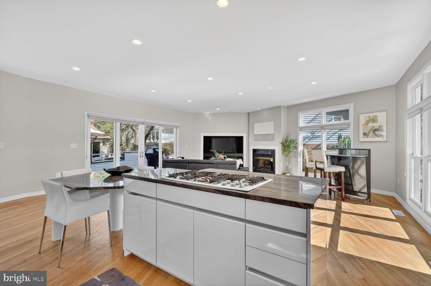 2733 N LEXINGTON ST N, ARLINGTON, Virginia 22207, 4 Bedrooms Bedrooms, 19 Rooms Rooms,3 BathroomsBathrooms,Residential,For sale,2733 N LEXINGTON ST N,VAAR2067944 MLS # VAAR2067944 2733 N LEXINGTON ST N, ARLINGTON, Virginia 22207, 4 Bedrooms Bedrooms, 19 Rooms Rooms,3 BathroomsBathrooms,Residential,For sale,2733 N LEXINGTON ST N,VAAR2067944 MLS # VAAR2067944