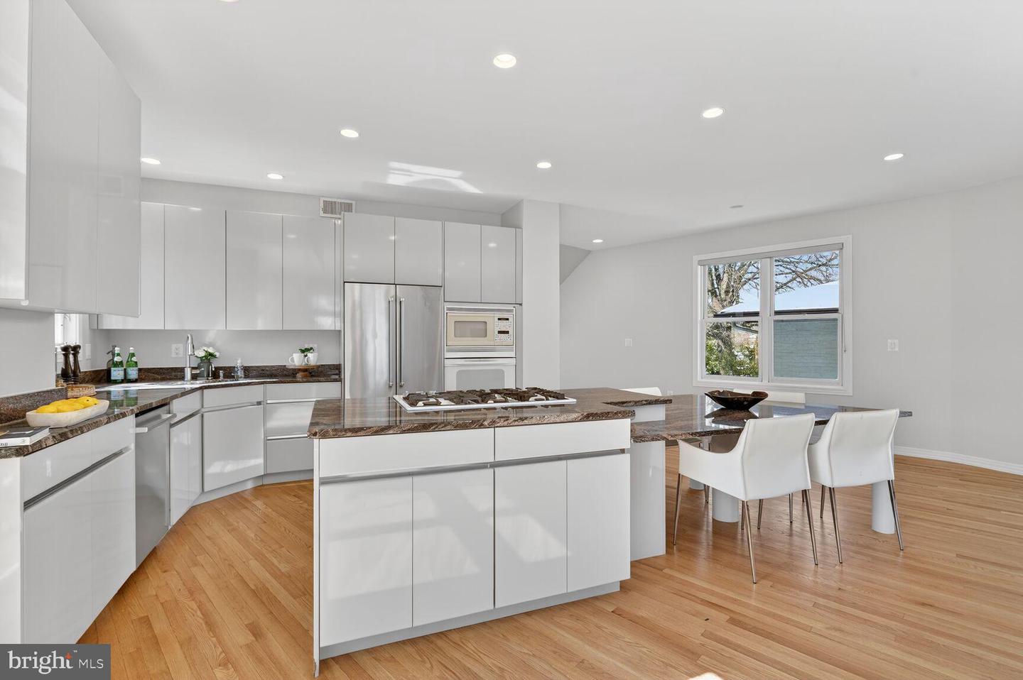 2733 N LEXINGTON ST N, ARLINGTON, Virginia 22207, 4 Bedrooms Bedrooms, 19 Rooms Rooms,3 BathroomsBathrooms,Residential,For sale,2733 N LEXINGTON ST N,VAAR2067944 MLS # VAAR2067944 2733 N LEXINGTON ST N, ARLINGTON, Virginia 22207, 4 Bedrooms Bedrooms, 19 Rooms Rooms,3 BathroomsBathrooms,Residential,For sale,2733 N LEXINGTON ST N,VAAR2067944 MLS # VAAR2067944