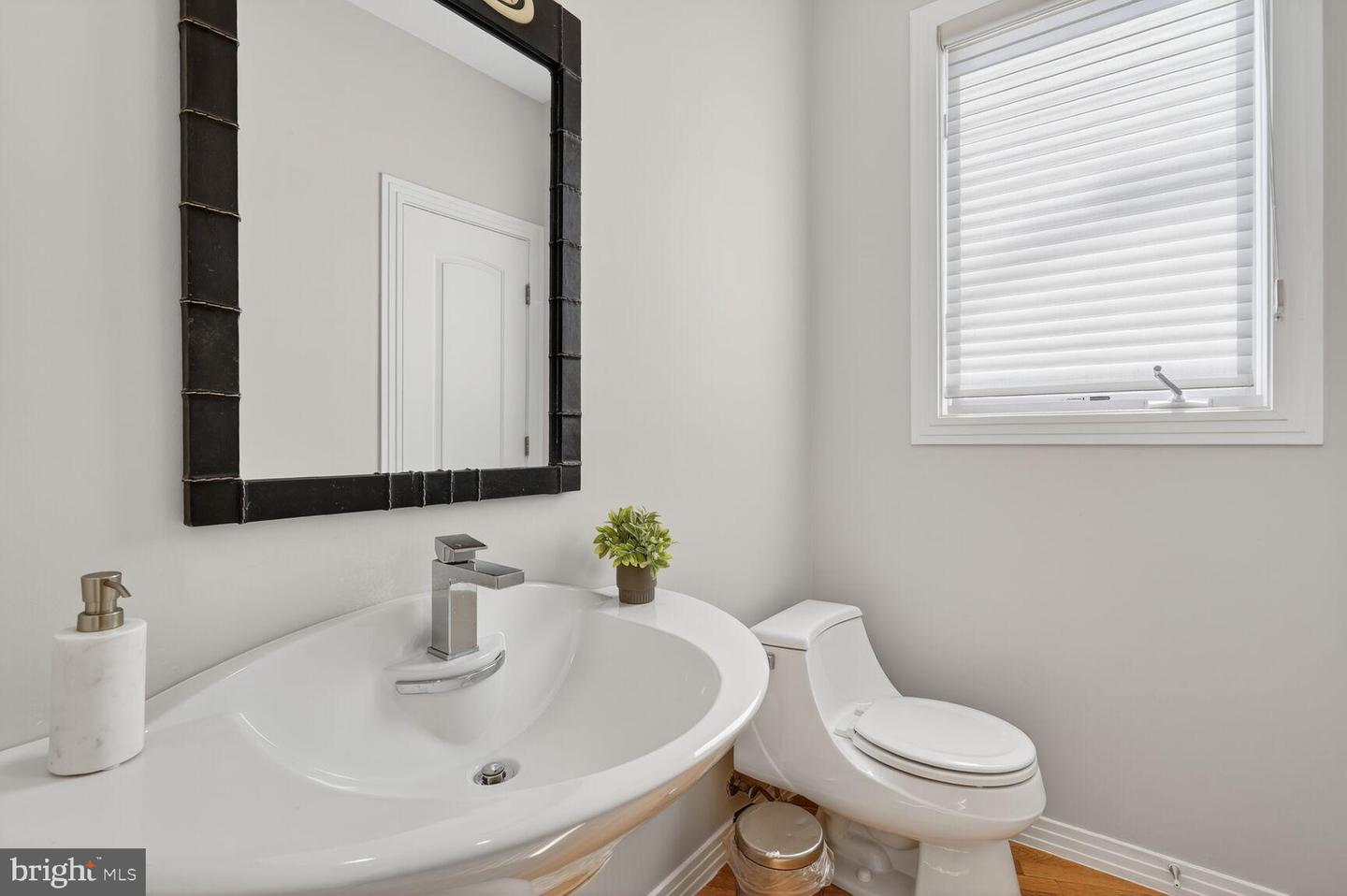 2733 N LEXINGTON ST N, ARLINGTON, Virginia 22207, 4 Bedrooms Bedrooms, 19 Rooms Rooms,3 BathroomsBathrooms,Residential,For sale,2733 N LEXINGTON ST N,VAAR2067944 MLS # VAAR2067944 2733 N LEXINGTON ST N, ARLINGTON, Virginia 22207, 4 Bedrooms Bedrooms, 19 Rooms Rooms,3 BathroomsBathrooms,Residential,For sale,2733 N LEXINGTON ST N,VAAR2067944 MLS # VAAR2067944