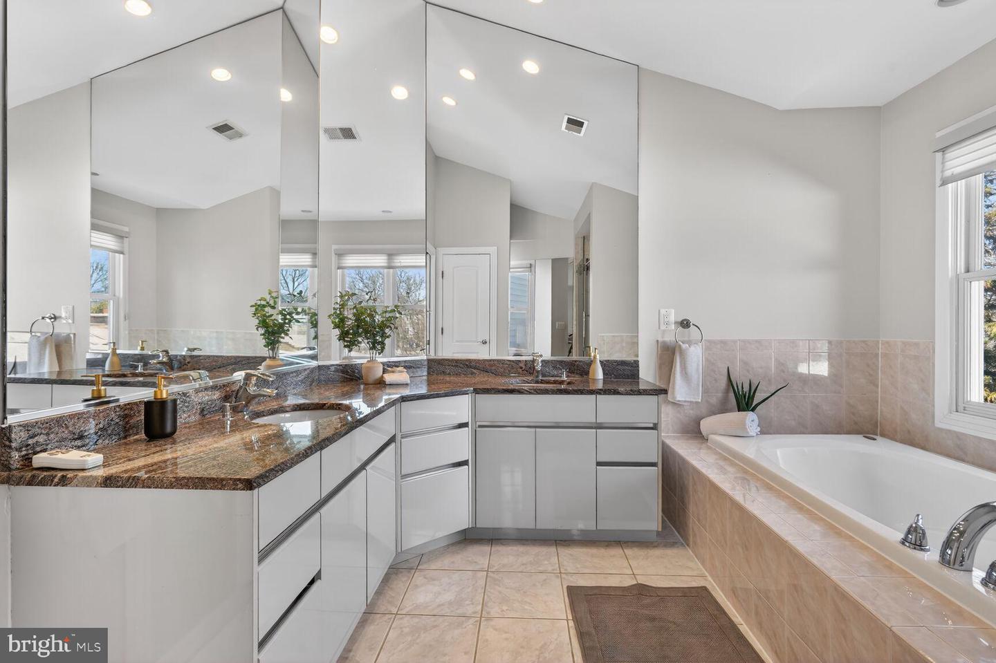 2733 N LEXINGTON ST N, ARLINGTON, Virginia 22207, 4 Bedrooms Bedrooms, 19 Rooms Rooms,3 BathroomsBathrooms,Residential,For sale,2733 N LEXINGTON ST N,VAAR2067944 MLS # VAAR2067944 2733 N LEXINGTON ST N, ARLINGTON, Virginia 22207, 4 Bedrooms Bedrooms, 19 Rooms Rooms,3 BathroomsBathrooms,Residential,For sale,2733 N LEXINGTON ST N,VAAR2067944 MLS # VAAR2067944