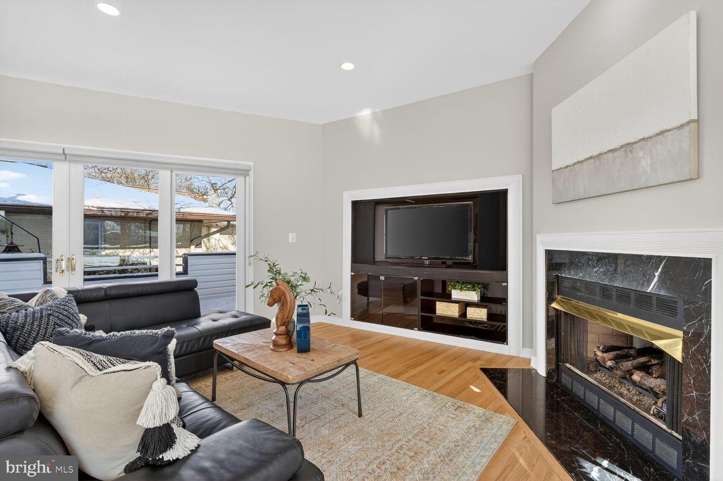 2733 N LEXINGTON ST N, ARLINGTON, Virginia 22207, 4 Bedrooms Bedrooms, 19 Rooms Rooms,3 BathroomsBathrooms,Residential,For sale,2733 N LEXINGTON ST N,VAAR2067944 MLS # VAAR2067944 2733 N LEXINGTON ST N, ARLINGTON, Virginia 22207, 4 Bedrooms Bedrooms, 19 Rooms Rooms,3 BathroomsBathrooms,Residential,For sale,2733 N LEXINGTON ST N,VAAR2067944 MLS # VAAR2067944