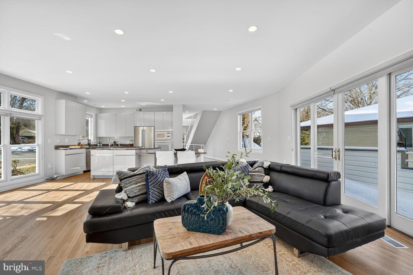 2733 N LEXINGTON ST N, ARLINGTON, Virginia 22207, 4 Bedrooms Bedrooms, 19 Rooms Rooms,3 BathroomsBathrooms,Residential,For sale,2733 N LEXINGTON ST N,VAAR2067944 MLS # VAAR2067944 2733 N LEXINGTON ST N, ARLINGTON, Virginia 22207, 4 Bedrooms Bedrooms, 19 Rooms Rooms,3 BathroomsBathrooms,Residential,For sale,2733 N LEXINGTON ST N,VAAR2067944 MLS # VAAR2067944