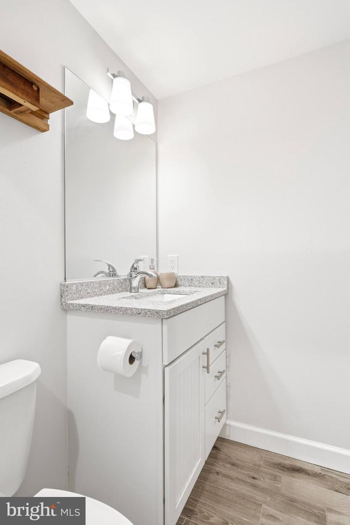 3817 REN RD, FAIRFAX, Virginia 22030, 3 Bedrooms Bedrooms, ,2 BathroomsBathrooms,Residential,For sale,3817 REN RD,VAFC2007696 MLS # VAFC2007696 3817 REN RD, FAIRFAX, Virginia 22030, 3 Bedrooms Bedrooms, ,2 BathroomsBathrooms,Residential,For sale,3817 REN RD,VAFC2007696 MLS # VAFC2007696