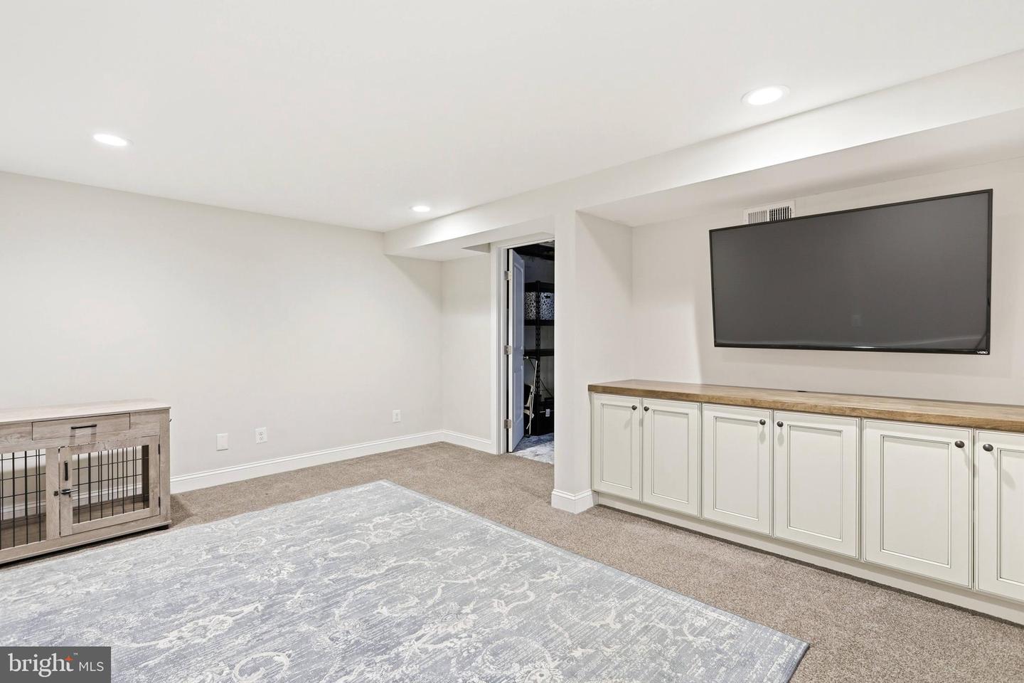 3817 REN RD, FAIRFAX, Virginia 22030, 3 Bedrooms Bedrooms, ,2 BathroomsBathrooms,Residential,For sale,3817 REN RD,VAFC2007696 MLS # VAFC2007696 3817 REN RD, FAIRFAX, Virginia 22030, 3 Bedrooms Bedrooms, ,2 BathroomsBathrooms,Residential,For sale,3817 REN RD,VAFC2007696 MLS # VAFC2007696