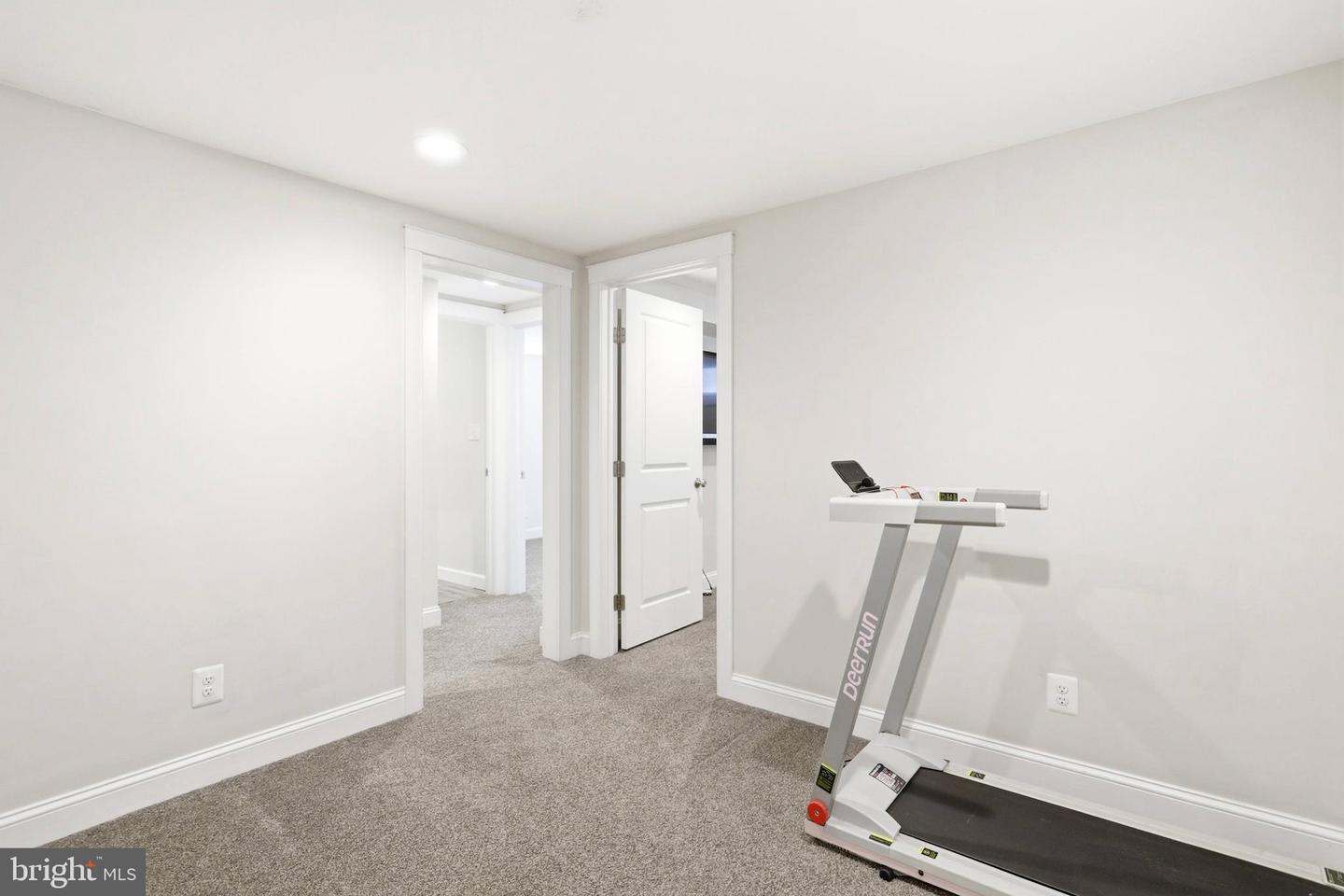 3817 REN RD, FAIRFAX, Virginia 22030, 3 Bedrooms Bedrooms, ,2 BathroomsBathrooms,Residential,For sale,3817 REN RD,VAFC2007696 MLS # VAFC2007696 3817 REN RD, FAIRFAX, Virginia 22030, 3 Bedrooms Bedrooms, ,2 BathroomsBathrooms,Residential,For sale,3817 REN RD,VAFC2007696 MLS # VAFC2007696