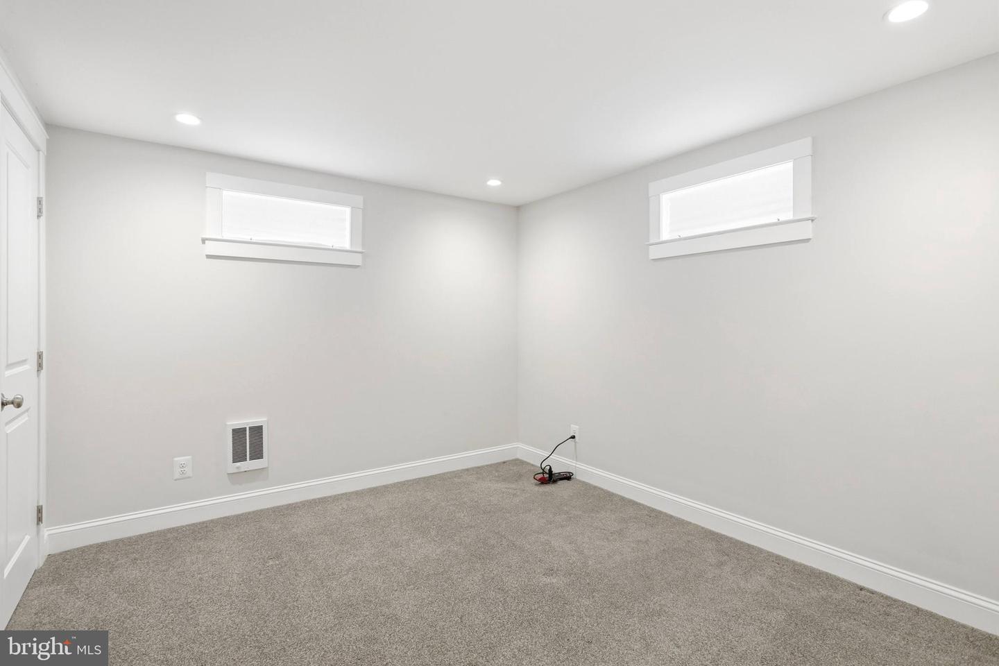 3817 REN RD, FAIRFAX, Virginia 22030, 3 Bedrooms Bedrooms, ,2 BathroomsBathrooms,Residential,For sale,3817 REN RD,VAFC2007696 MLS # VAFC2007696 3817 REN RD, FAIRFAX, Virginia 22030, 3 Bedrooms Bedrooms, ,2 BathroomsBathrooms,Residential,For sale,3817 REN RD,VAFC2007696 MLS # VAFC2007696