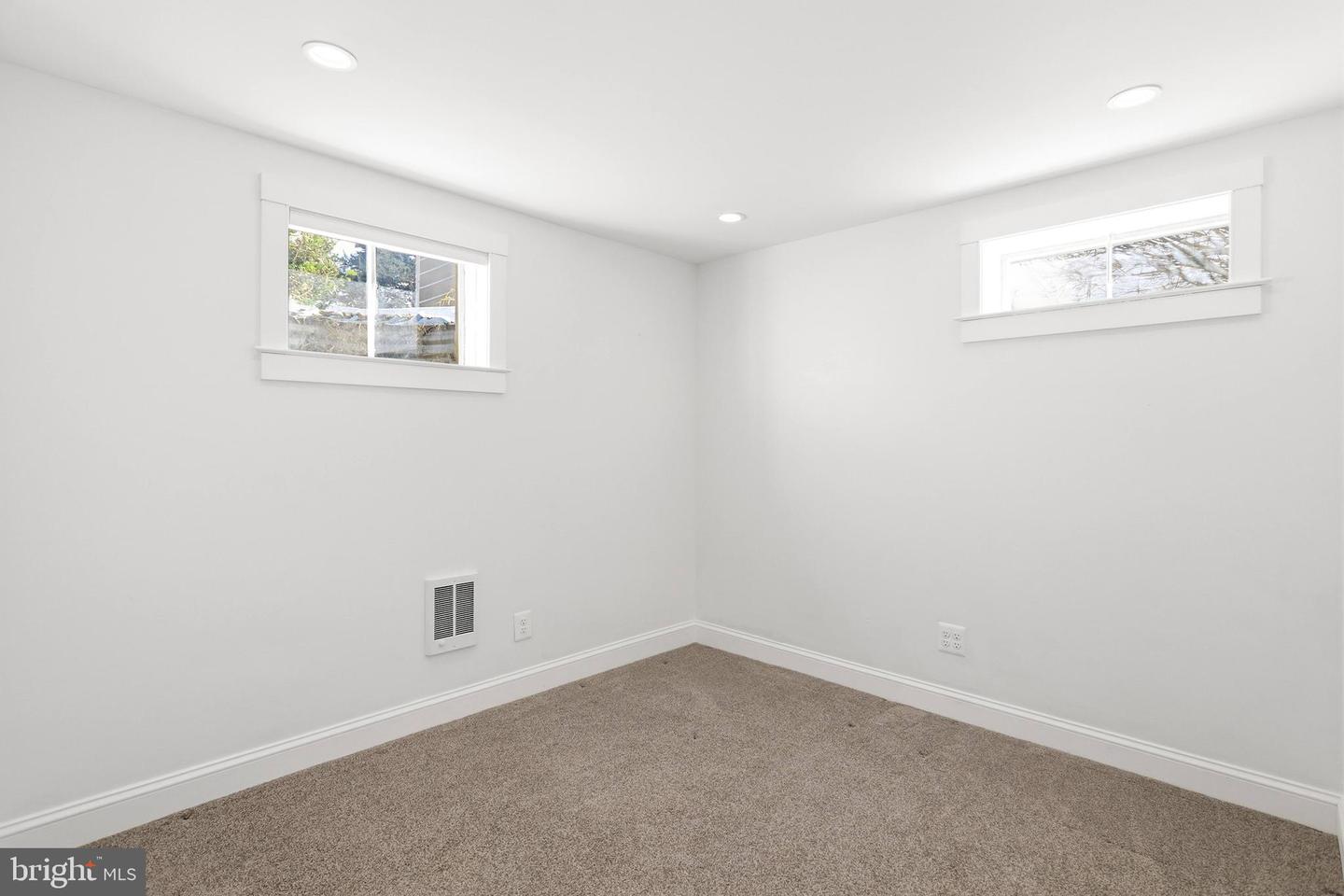 3817 REN RD, FAIRFAX, Virginia 22030, 3 Bedrooms Bedrooms, ,2 BathroomsBathrooms,Residential,For sale,3817 REN RD,VAFC2007696 MLS # VAFC2007696 3817 REN RD, FAIRFAX, Virginia 22030, 3 Bedrooms Bedrooms, ,2 BathroomsBathrooms,Residential,For sale,3817 REN RD,VAFC2007696 MLS # VAFC2007696