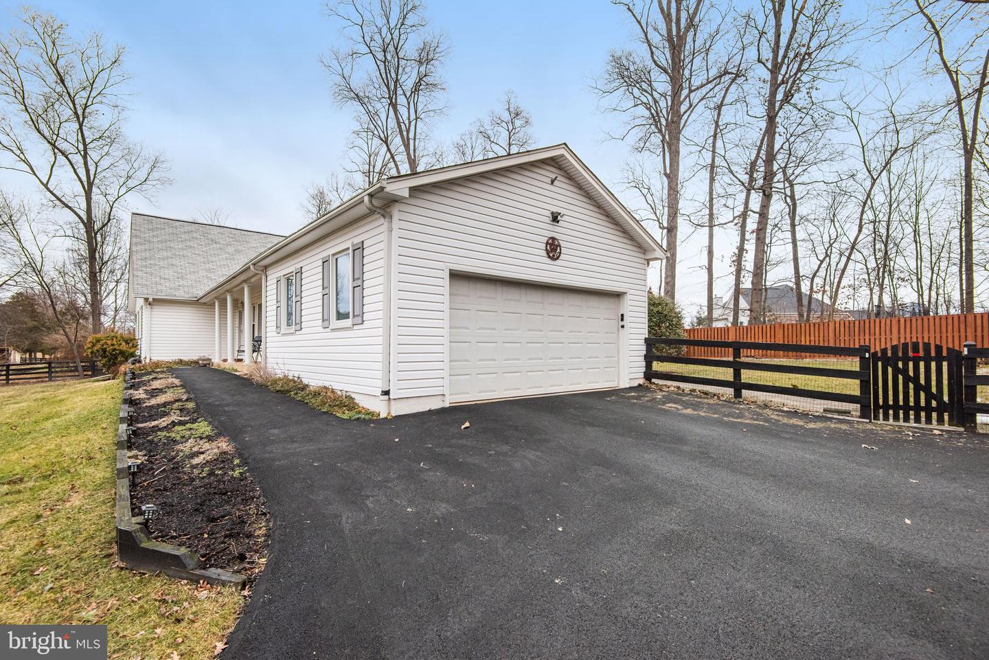 5767 BENFORD DR, HAYMARKET, Virginia 20169, 5 Bedrooms Bedrooms, ,3 BathroomsBathrooms,Residential,For sale,5767 BENFORD DR,VAPW2111020 MLS # VAPW2111020