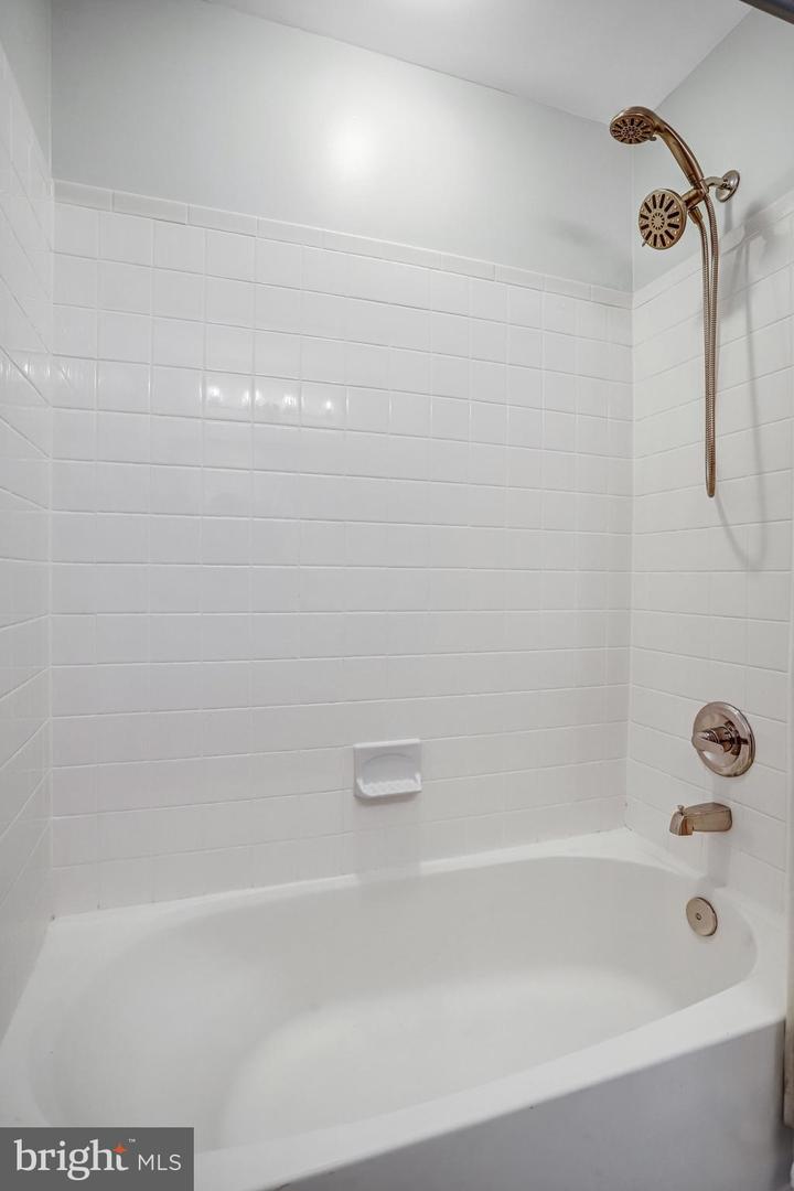 6610 THACKWELL WAY #2102, ALEXANDRIA, Virginia 22315, 2 Bedrooms Bedrooms, ,2 BathroomsBathrooms,Residential,For sale,6610 THACKWELL WAY #2102,VAFX2287046 MLS # VAFX2287046 6610 THACKWELL WAY #2102, ALEXANDRIA, Virginia 22315, 2 Bedrooms Bedrooms, ,2 BathroomsBathrooms,Residential,For sale,6610 THACKWELL WAY #2102,VAFX2287046 MLS # VAFX2287046