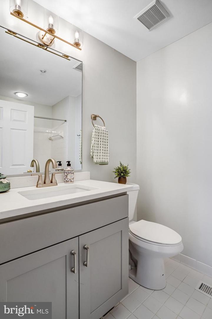 6610 THACKWELL WAY #2102, ALEXANDRIA, Virginia 22315, 2 Bedrooms Bedrooms, ,2 BathroomsBathrooms,Residential,For sale,6610 THACKWELL WAY #2102,VAFX2287046 MLS # VAFX2287046 6610 THACKWELL WAY #2102, ALEXANDRIA, Virginia 22315, 2 Bedrooms Bedrooms, ,2 BathroomsBathrooms,Residential,For sale,6610 THACKWELL WAY #2102,VAFX2287046 MLS # VAFX2287046