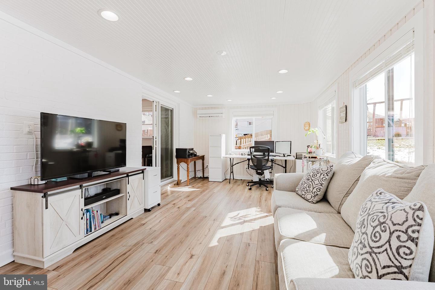 5937 ATTEENTEE RD, SPRINGFIELD, Virginia 22150, 4 Bedrooms Bedrooms, ,1 BathroomBathrooms,Residential,For sale,5937 ATTEENTEE RD,VAFX2287084 MLS # VAFX2287084 5937 ATTEENTEE RD, SPRINGFIELD, Virginia 22150, 4 Bedrooms Bedrooms, ,1 BathroomBathrooms,Residential,For sale,5937 ATTEENTEE RD,VAFX2287084 MLS # VAFX2287084