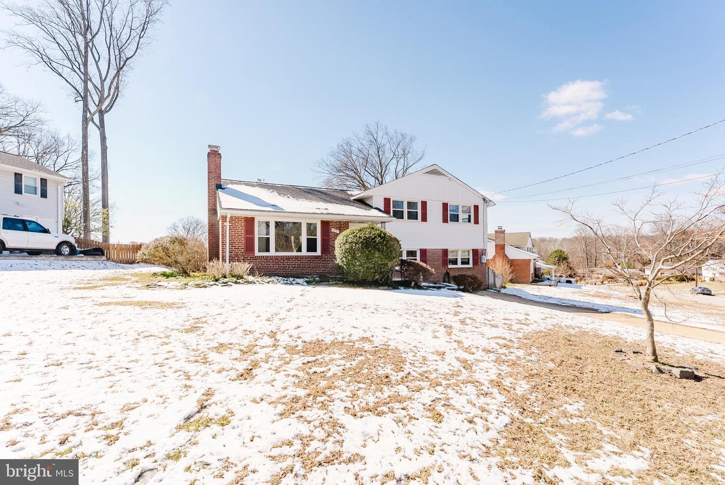 5937 ATTEENTEE RD, SPRINGFIELD, Virginia 22150, 4 Bedrooms Bedrooms, ,1 BathroomBathrooms,Residential,For sale,5937 ATTEENTEE RD,VAFX2287084 MLS # VAFX2287084 5937 ATTEENTEE RD, SPRINGFIELD, Virginia 22150, 4 Bedrooms Bedrooms, ,1 BathroomBathrooms,Residential,For sale,5937 ATTEENTEE RD,VAFX2287084 MLS # VAFX2287084