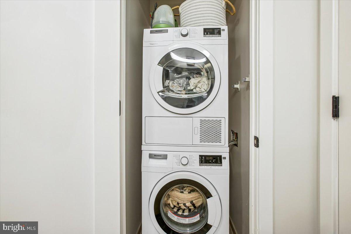 1211 VAN ST SE #902, WASHINGTON, District Of Columbia 20003, 1 Bedroom Bedrooms, ,1 BathroomBathrooms,Residential,For sale,1211 VAN ST SE #902,DCDC2244112 MLS # DCDC2244112