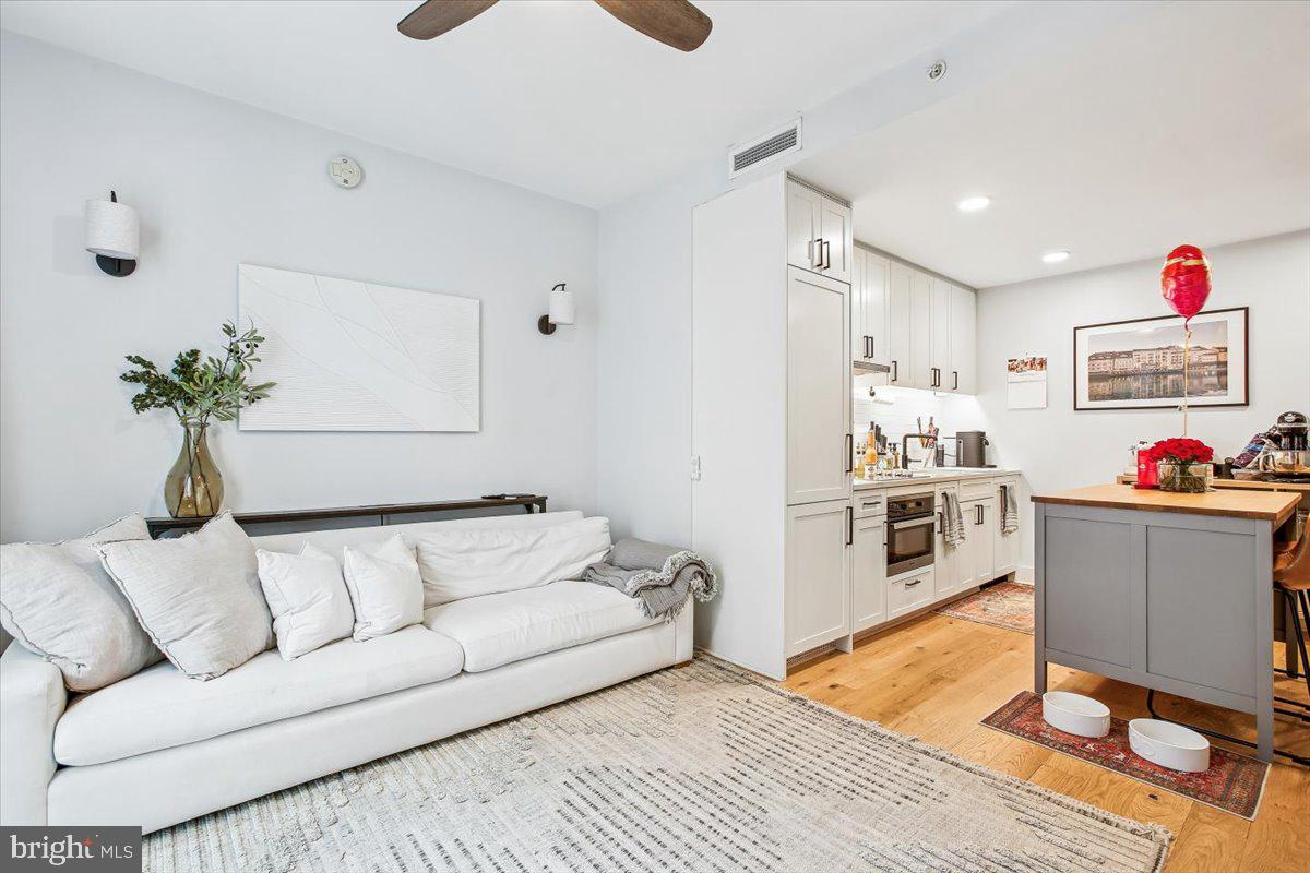 1211 VAN ST SE #902, WASHINGTON, District Of Columbia 20003, 1 Bedroom Bedrooms, ,1 BathroomBathrooms,Residential,For sale,1211 VAN ST SE #902,DCDC2244112 MLS # DCDC2244112