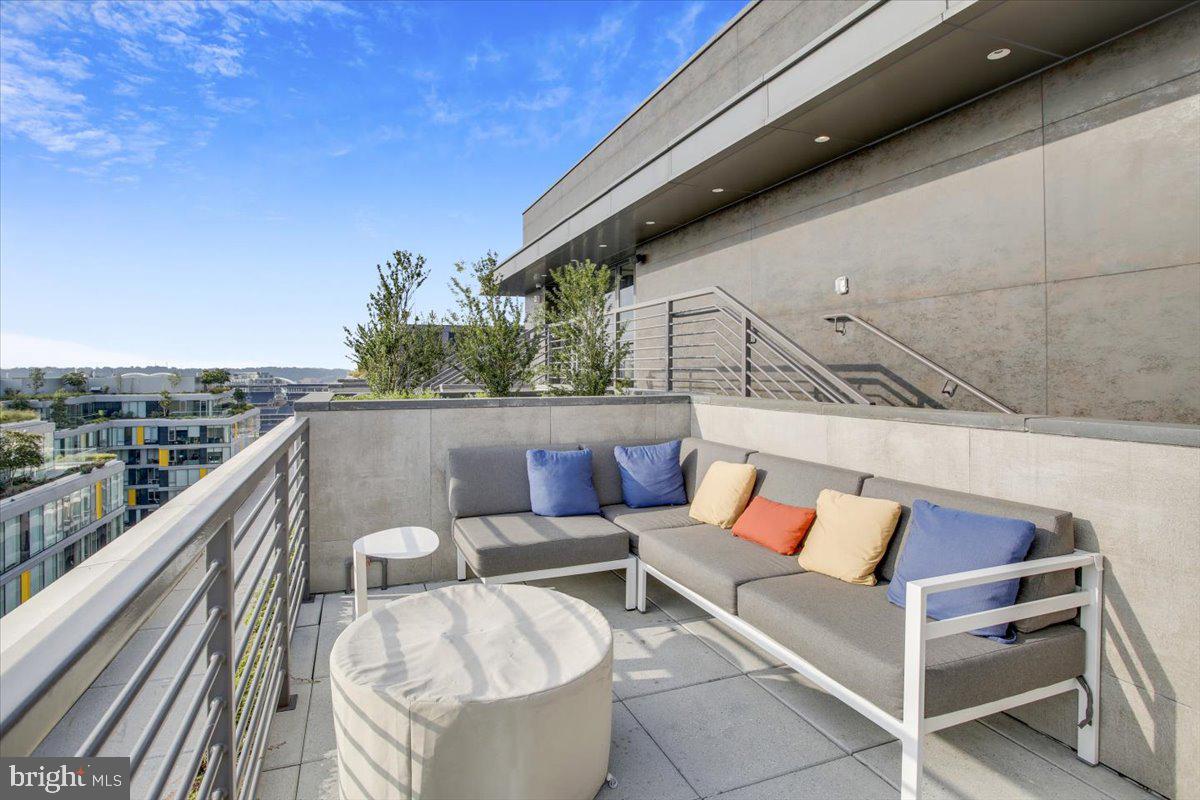 1211 VAN ST SE #902, WASHINGTON, District Of Columbia 20003, 1 Bedroom Bedrooms, ,1 BathroomBathrooms,Residential,For sale,1211 VAN ST SE #902,DCDC2244112 MLS # DCDC2244112