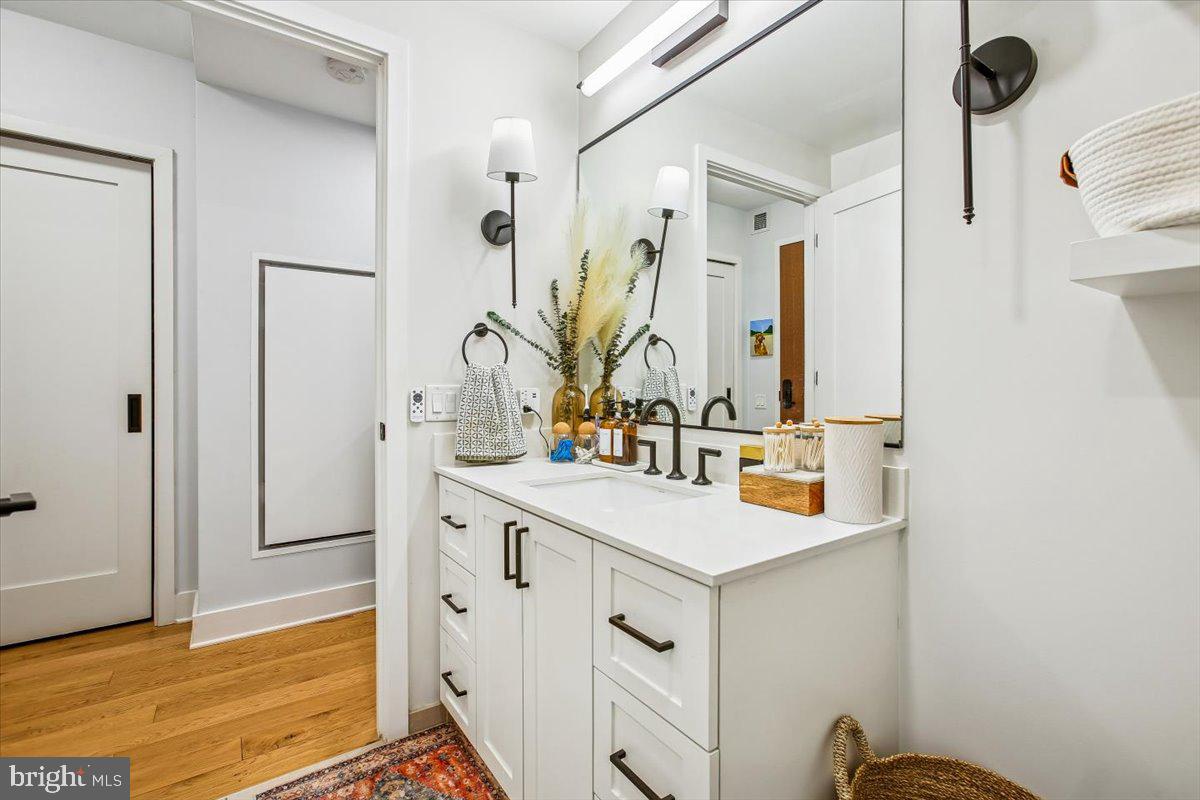 1211 VAN ST SE #902, WASHINGTON, District Of Columbia 20003, 1 Bedroom Bedrooms, ,1 BathroomBathrooms,Residential,For sale,1211 VAN ST SE #902,DCDC2244112 MLS # DCDC2244112