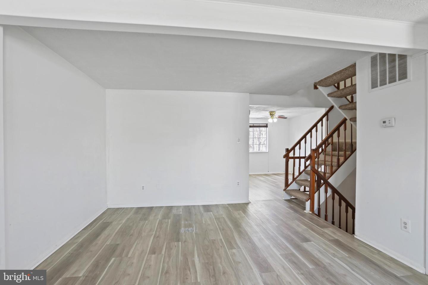 3454 VALE CT, WOODBRIDGE, Virginia 22192, 3 Bedrooms Bedrooms, 7 Rooms Rooms,2 BathroomsBathrooms,Residential,For sale,3454 VALE CT,VAPW2111664 MLS # VAPW2111664