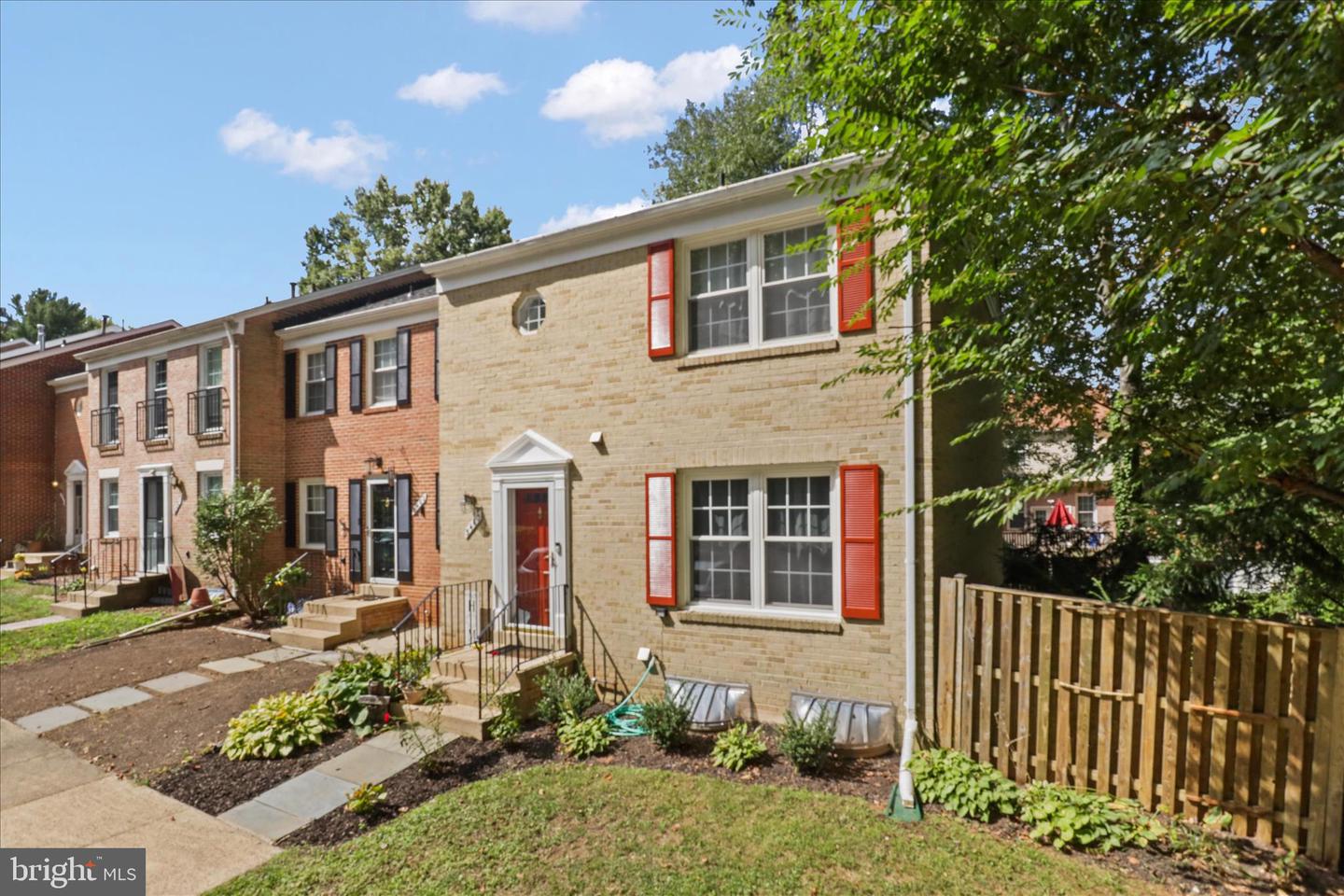 5460 TRUXION CT, BURKE, Virginia 22015, 3 Bedrooms Bedrooms, ,2 BathroomsBathrooms,Residential,For sale,5460 TRUXION CT,VAFX2288746 MLS # VAFX2288746