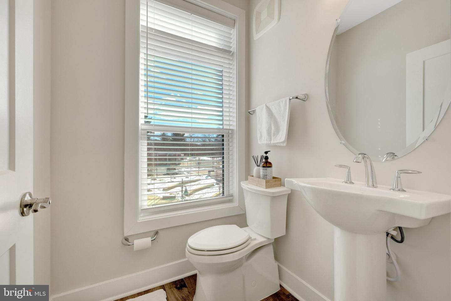 1694 BANDIT LOOP #17B, RESTON, Virginia 20190, 3 Bedrooms Bedrooms, ,2 BathroomsBathrooms,Residential,For sale,1694 BANDIT LOOP #17B,VAFX2288750 MLS # VAFX2288750 1694 BANDIT LOOP #17B, RESTON, Virginia 20190, 3 Bedrooms Bedrooms, ,2 BathroomsBathrooms,Residential,For sale,1694 BANDIT LOOP #17B,VAFX2288750 MLS # VAFX2288750