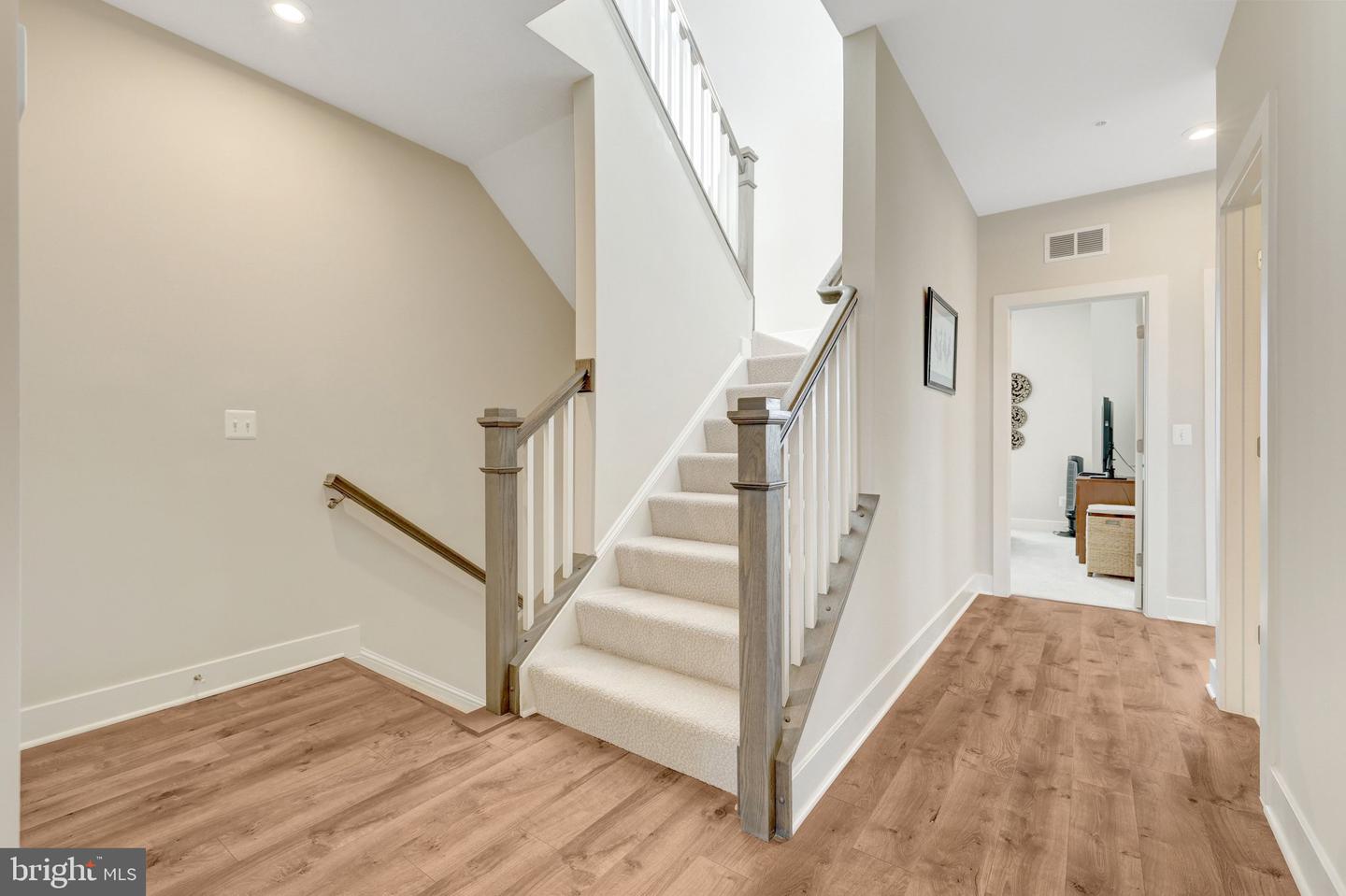 1694 BANDIT LOOP #17B, RESTON, Virginia 20190, 3 Bedrooms Bedrooms, ,2 BathroomsBathrooms,Residential,For sale,1694 BANDIT LOOP #17B,VAFX2288750 MLS # VAFX2288750 1694 BANDIT LOOP #17B, RESTON, Virginia 20190, 3 Bedrooms Bedrooms, ,2 BathroomsBathrooms,Residential,For sale,1694 BANDIT LOOP #17B,VAFX2288750 MLS # VAFX2288750