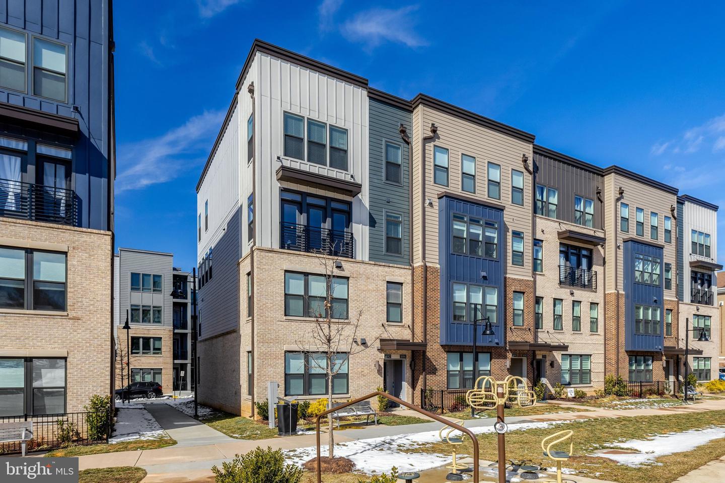 1694 BANDIT LOOP #17B, RESTON, Virginia 20190, 3 Bedrooms Bedrooms, ,2 BathroomsBathrooms,Residential,For sale,1694 BANDIT LOOP #17B,VAFX2288750 MLS # VAFX2288750 1694 BANDIT LOOP #17B, RESTON, Virginia 20190, 3 Bedrooms Bedrooms, ,2 BathroomsBathrooms,Residential,For sale,1694 BANDIT LOOP #17B,VAFX2288750 MLS # VAFX2288750