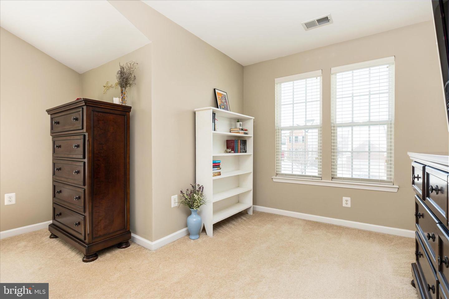 41591 BOSTONIAN PL, ALDIE, Virginia 20105, 5 Bedrooms Bedrooms, 9 Rooms Rooms,3 BathroomsBathrooms,Residential,For sale,41591 BOSTONIAN PL,VALO2115224 MLS # VALO2115224