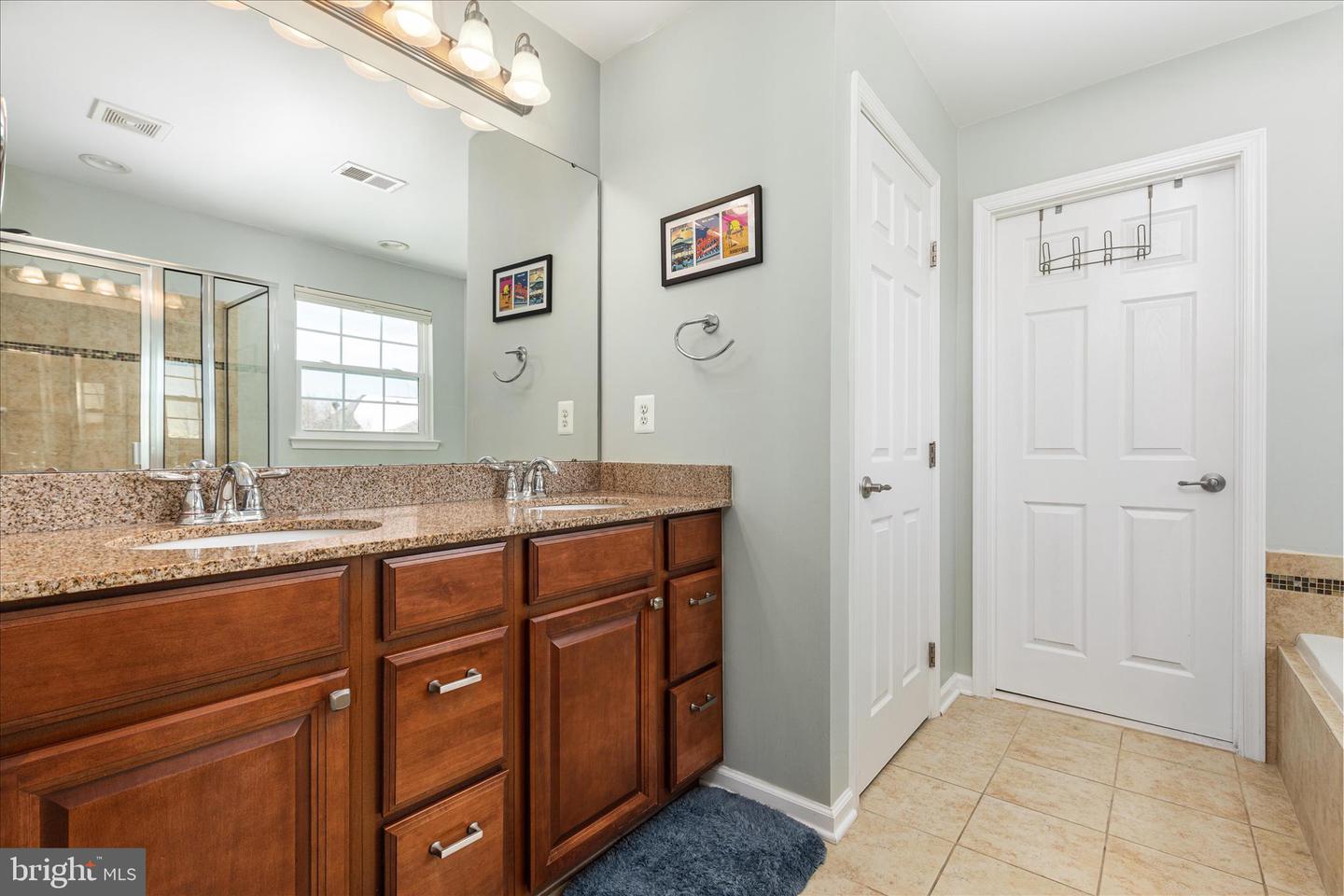 41591 BOSTONIAN PL, ALDIE, Virginia 20105, 5 Bedrooms Bedrooms, 9 Rooms Rooms,3 BathroomsBathrooms,Residential,For sale,41591 BOSTONIAN PL,VALO2115224 MLS # VALO2115224