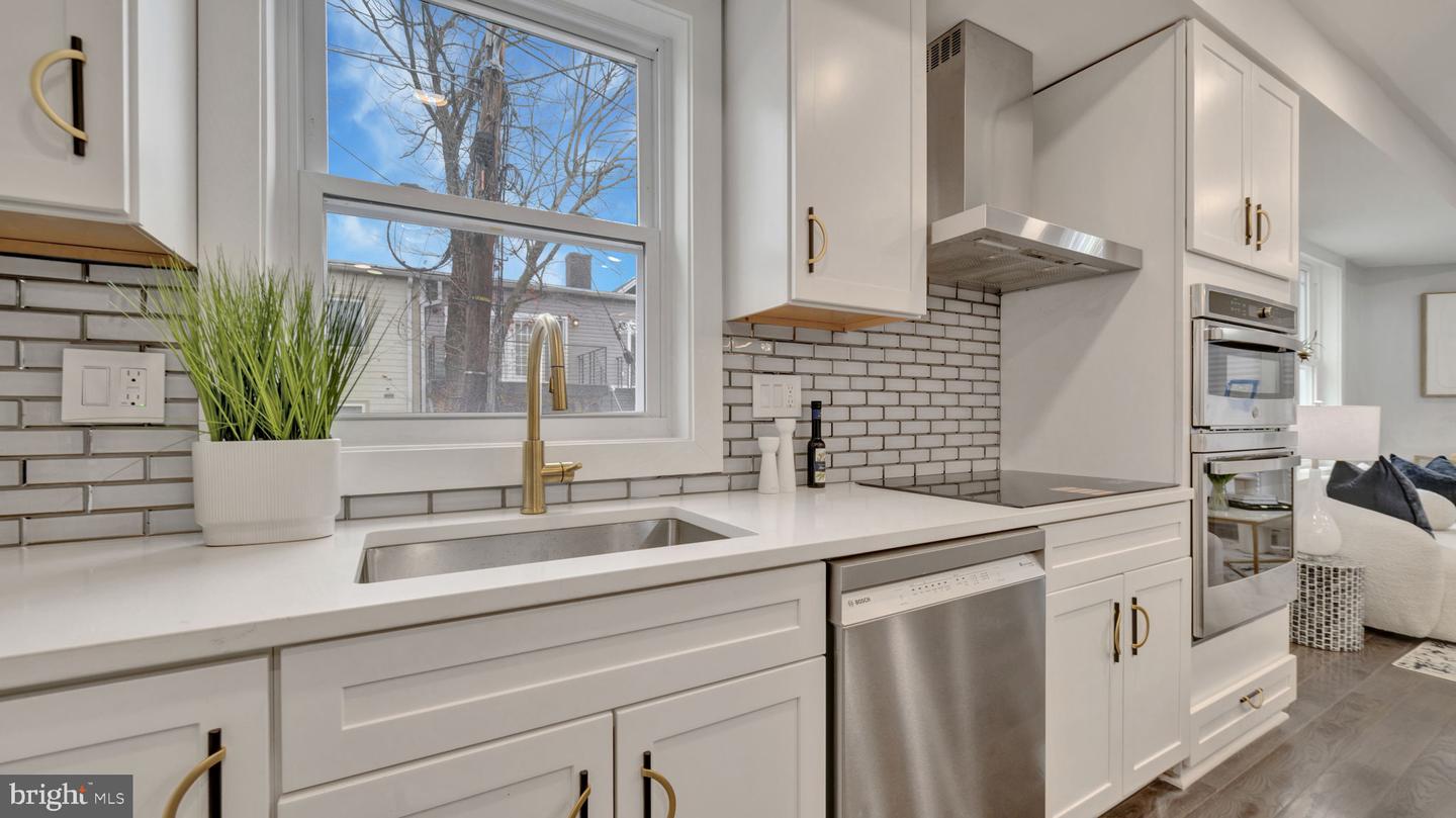 413 INGRAHAM ST NW, WASHINGTON, District Of Columbia 20011, 5 Bedrooms Bedrooms, ,4 BathroomsBathrooms,Residential,For sale,413 INGRAHAM ST NW,DCDC2244640 MLS # DCDC2244640