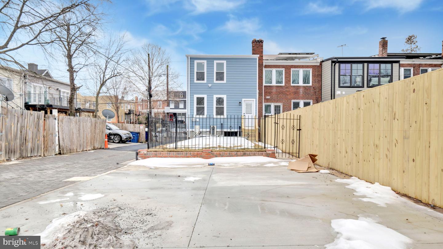 413 INGRAHAM ST NW, WASHINGTON, District Of Columbia 20011, 5 Bedrooms Bedrooms, ,4 BathroomsBathrooms,Residential,For sale,413 INGRAHAM ST NW,DCDC2244640 MLS # DCDC2244640