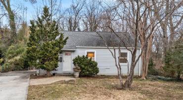 7230 PIMMIT CT, FALLS CHURCH, Virginia 22043, 3 Bedrooms Bedrooms, ,1 BathroomBathrooms,Residential,For sale,7230 PIMMIT CT,VAFX2289050 MLS # VAFX2289050