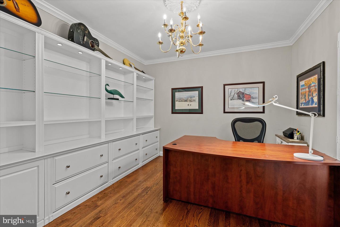 8812 SURREY CT, ALEXANDRIA, Virginia 22309, 4 Bedrooms Bedrooms, ,3 BathroomsBathrooms,Residential,For sale,8812 SURREY CT,VAFX2290254 MLS # VAFX2290254