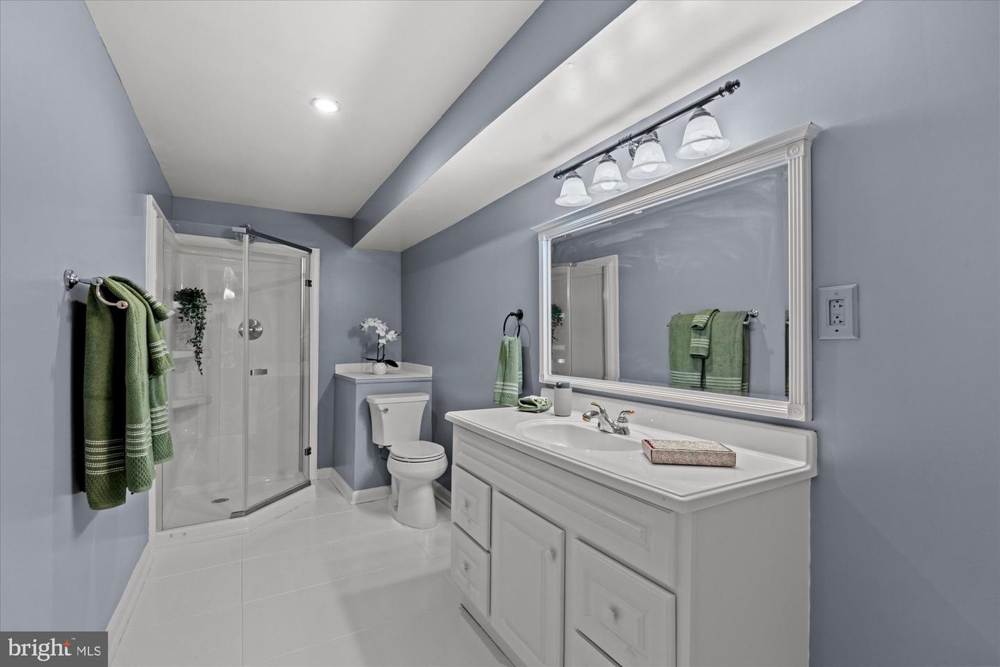 8812 SURREY CT, ALEXANDRIA, Virginia 22309, 4 Bedrooms Bedrooms, ,3 BathroomsBathrooms,Residential,For sale,8812 SURREY CT,VAFX2290254 MLS # VAFX2290254