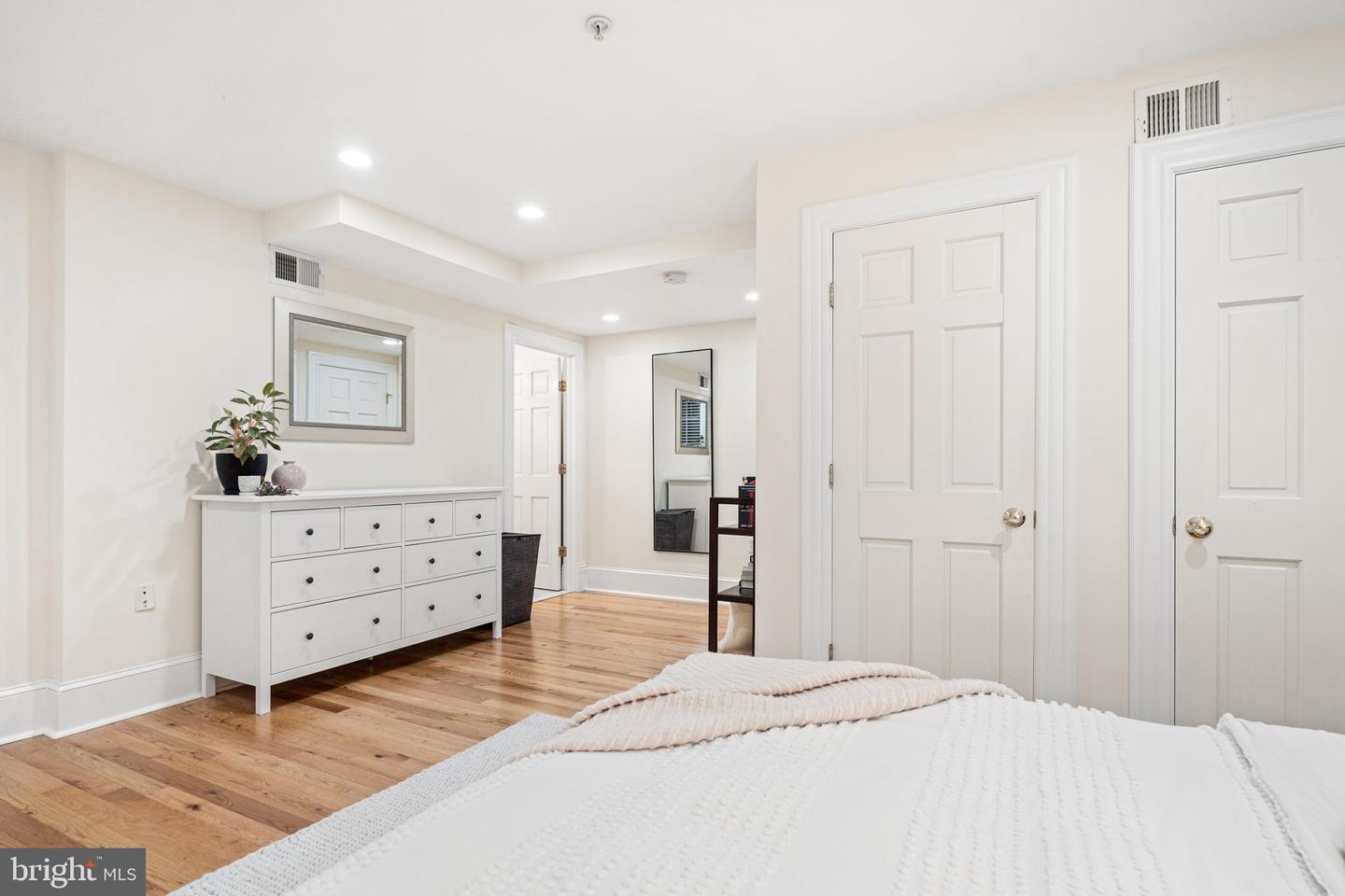 1212 M ST NW #100, WASHINGTON, District Of Columbia 20005, 2 Bedrooms Bedrooms, ,2 BathroomsBathrooms,Residential,For sale,1212 M ST NW #100,DCDC2245538 MLS # DCDC2245538 1212 M ST NW #100, WASHINGTON, District Of Columbia 20005, 2 Bedrooms Bedrooms, ,2 BathroomsBathrooms,Residential,For sale,1212 M ST NW #100,DCDC2245538 MLS # DCDC2245538